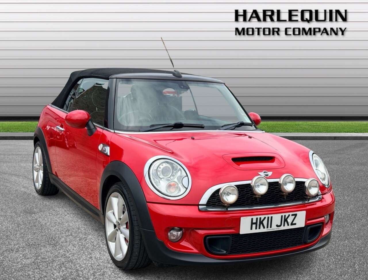 2011 MINI CONVERTIBLE 2011 MINI CONVERTIBLE