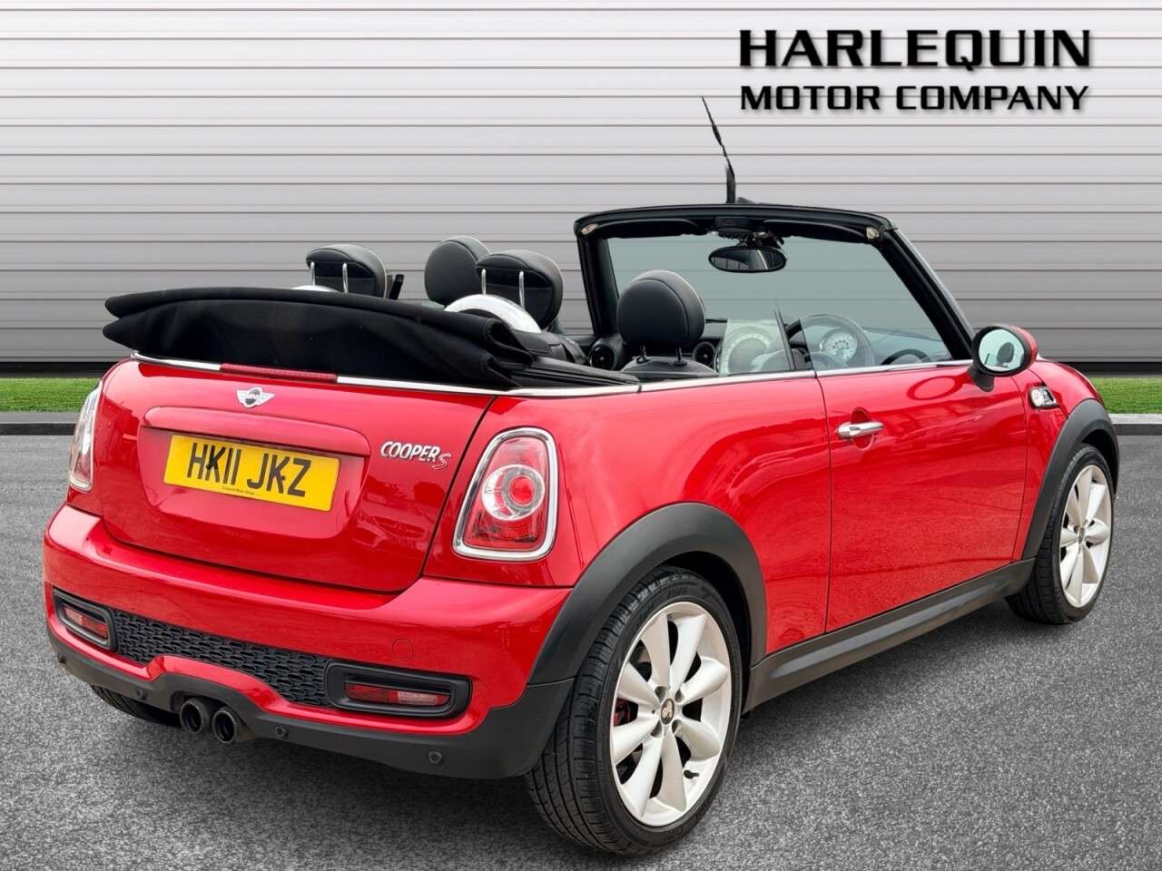 2011 MINI CONVERTIBLE 2011 MINI CONVERTIBLE