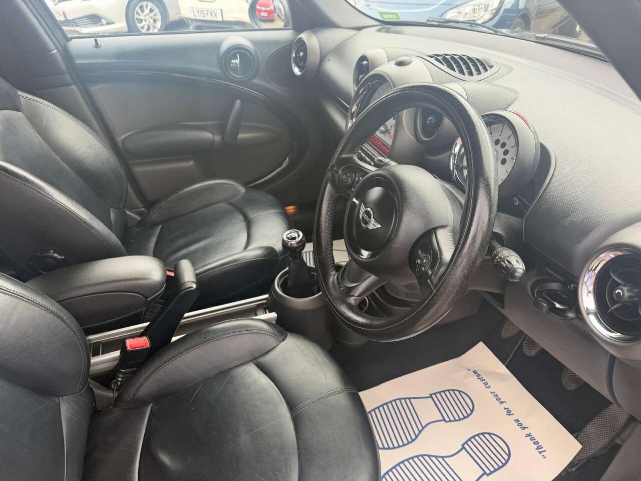 A 2012 MINI COUNTRYMAN 1.6 Cooper D SUV 5dr Diesel Manual Euro 5 (s/s) (112 ps) FULL SERVICE HISTO A 2012 MINI COUNTRYMAN 1.6 Cooper D SUV 5dr Diesel Manual Euro 5 (s/s) (112 ps) FULL SERVICE HISTO
