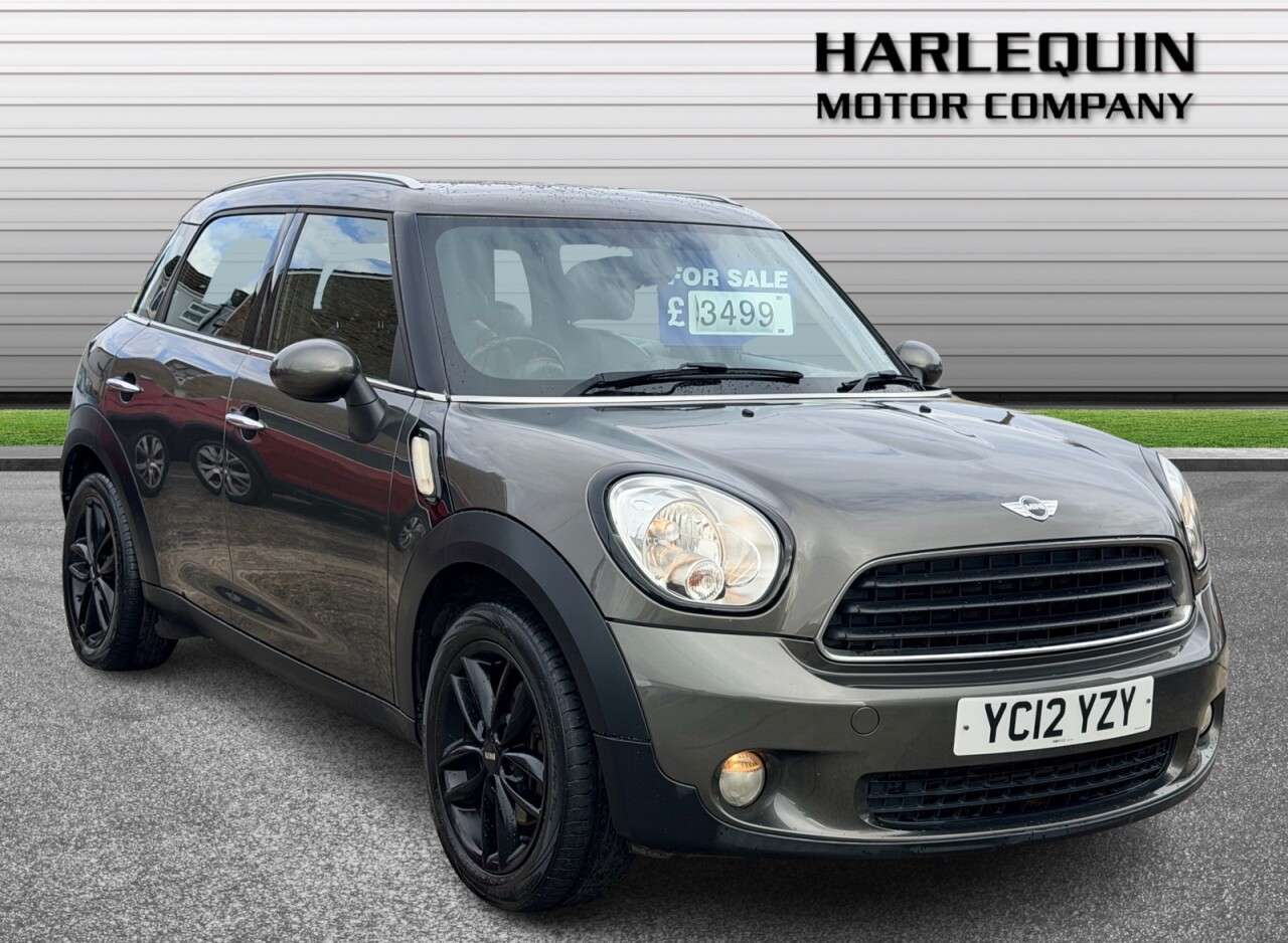 A 2012 MINI COUNTRYMAN 1.6 Cooper D SUV 5dr Diesel Manual Euro 5 (s/s) (112 ps) FULL SERVICE HISTO A 2012 MINI COUNTRYMAN 1.6 Cooper D SUV 5dr Diesel Manual Euro 5 (s/s) (112 ps) FULL SERVICE HISTO