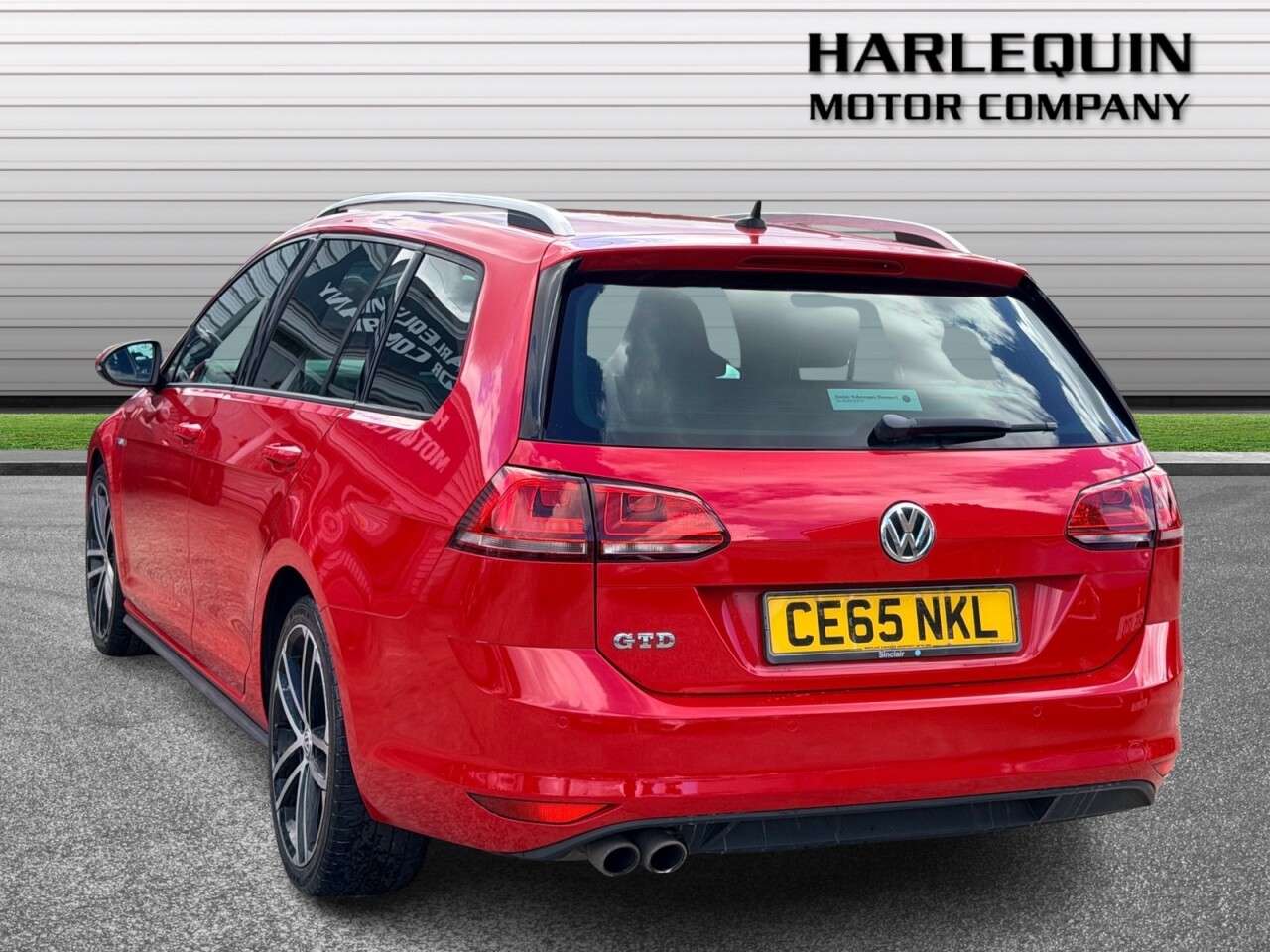 A 2015 VOLKSWAGEN GOLF 2.0 TDI BlueMotion Tech GTD (Nav) Estate 5dr Diesel Manual Euro 6 (s/s) (18 A 2015 VOLKSWAGEN GOLF 2.0 TDI BlueMotion Tech GTD (Nav) Estate 5dr Diesel Manual Euro 6 (s/s) (18