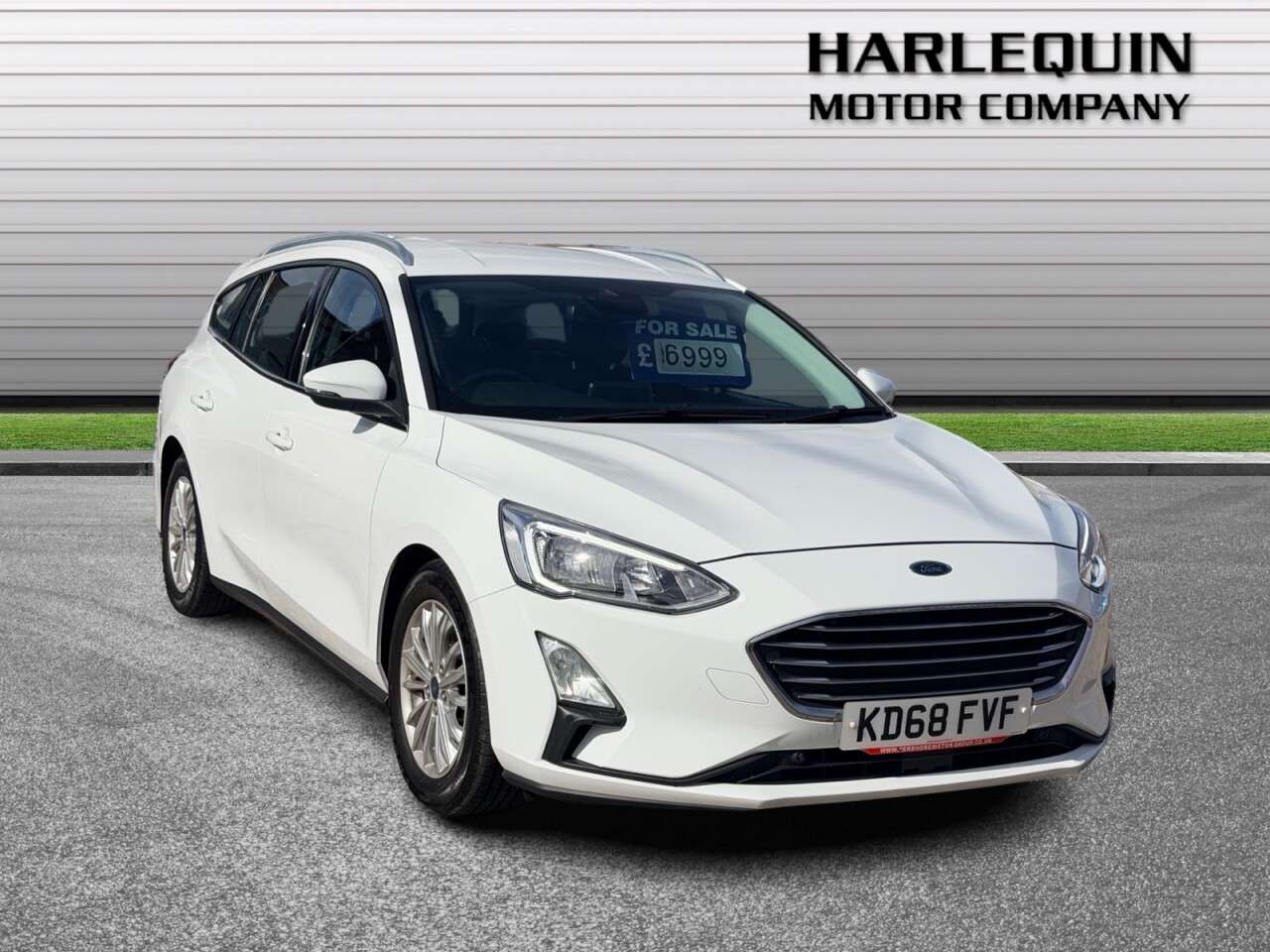 A 2019 FORD FOCUS 1.0T EcoBoost Titanium Estate 5dr Petrol Manual Euro 6 (s/s) (125 ps) FULL A 2019 FORD FOCUS 1.0T EcoBoost Titanium Estate 5dr Petrol Manual Euro 6 (s/s) (125 ps) FULL