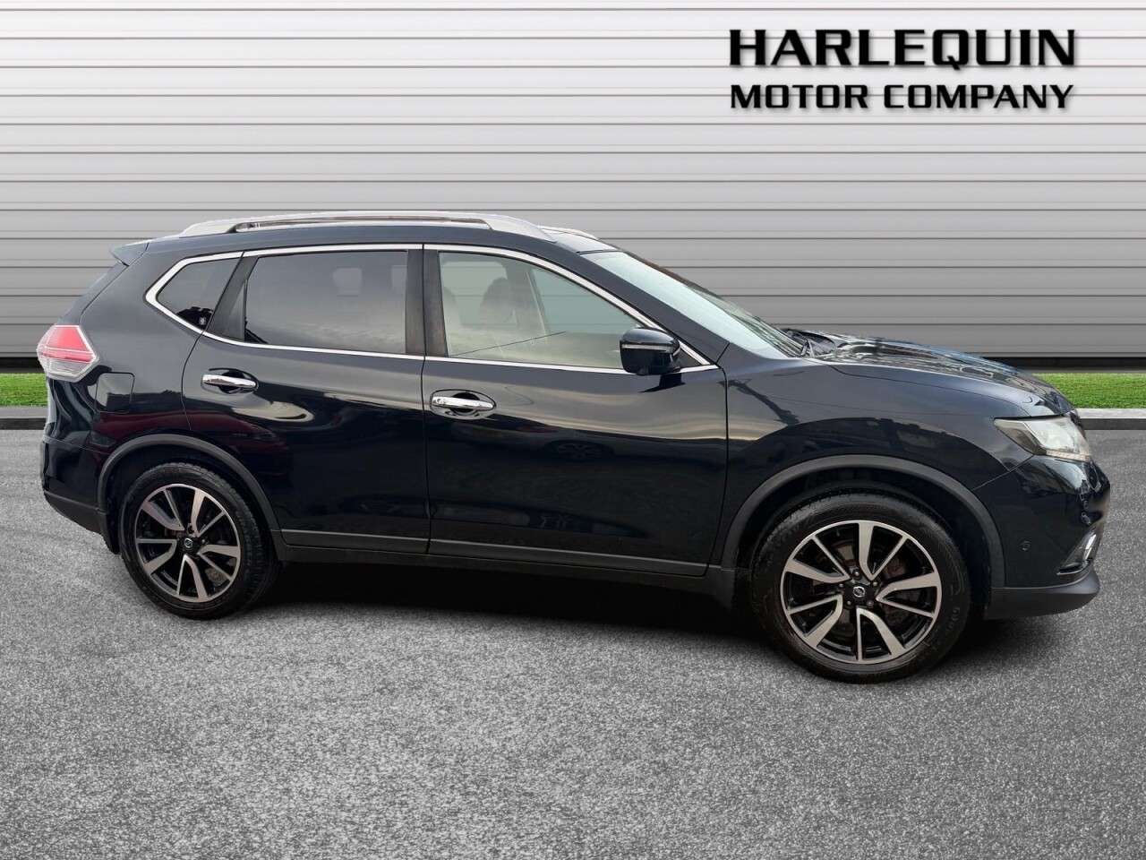 A 2017 NISSAN X-TRAIL 1.6 dCi Tekna SUV 5dr Diesel Manual Euro 6 (s/s) (130 ps) LEATHER-FSH-SATNA A 2017 NISSAN X-TRAIL 1.6 dCi Tekna SUV 5dr Diesel Manual Euro 6 (s/s) (130 ps) LEATHER-FSH-SATNA