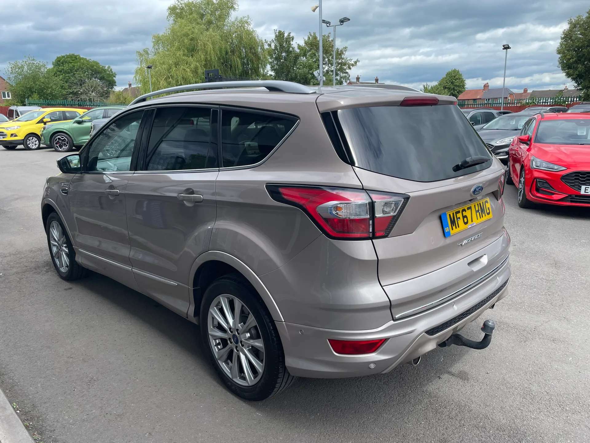 A 2017 FORD KUGA VIGNALE 2.0 TDCi 5dr 2WD A 2017 FORD KUGA VIGNALE 2.0 TDCi 5dr 2WD