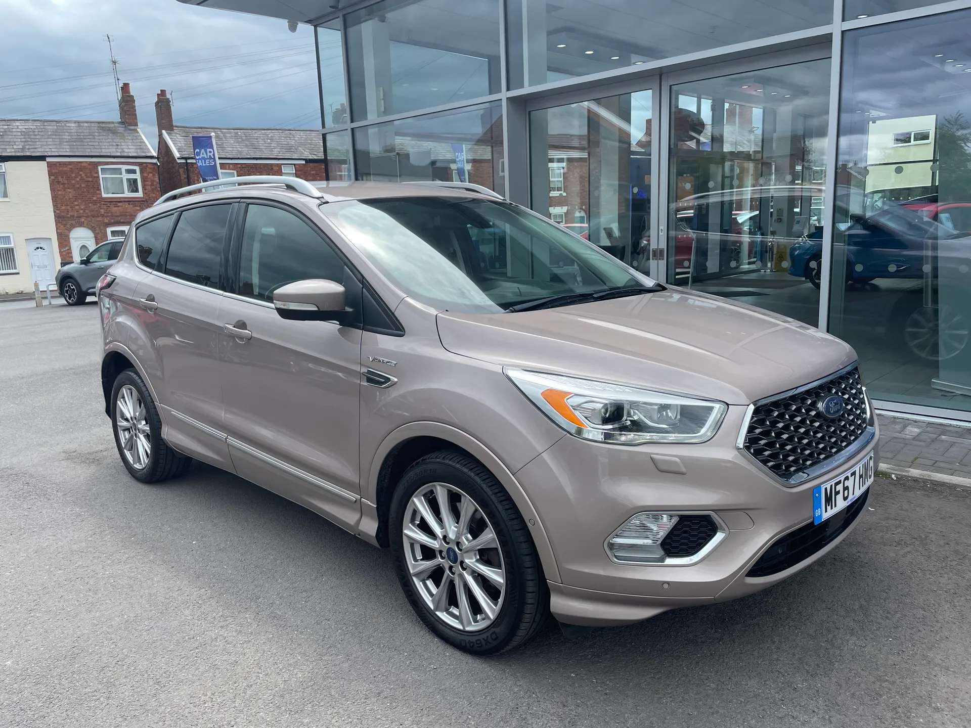 A 2017 FORD KUGA VIGNALE 2.0 TDCi 5dr 2WD A 2017 FORD KUGA VIGNALE 2.0 TDCi 5dr 2WD