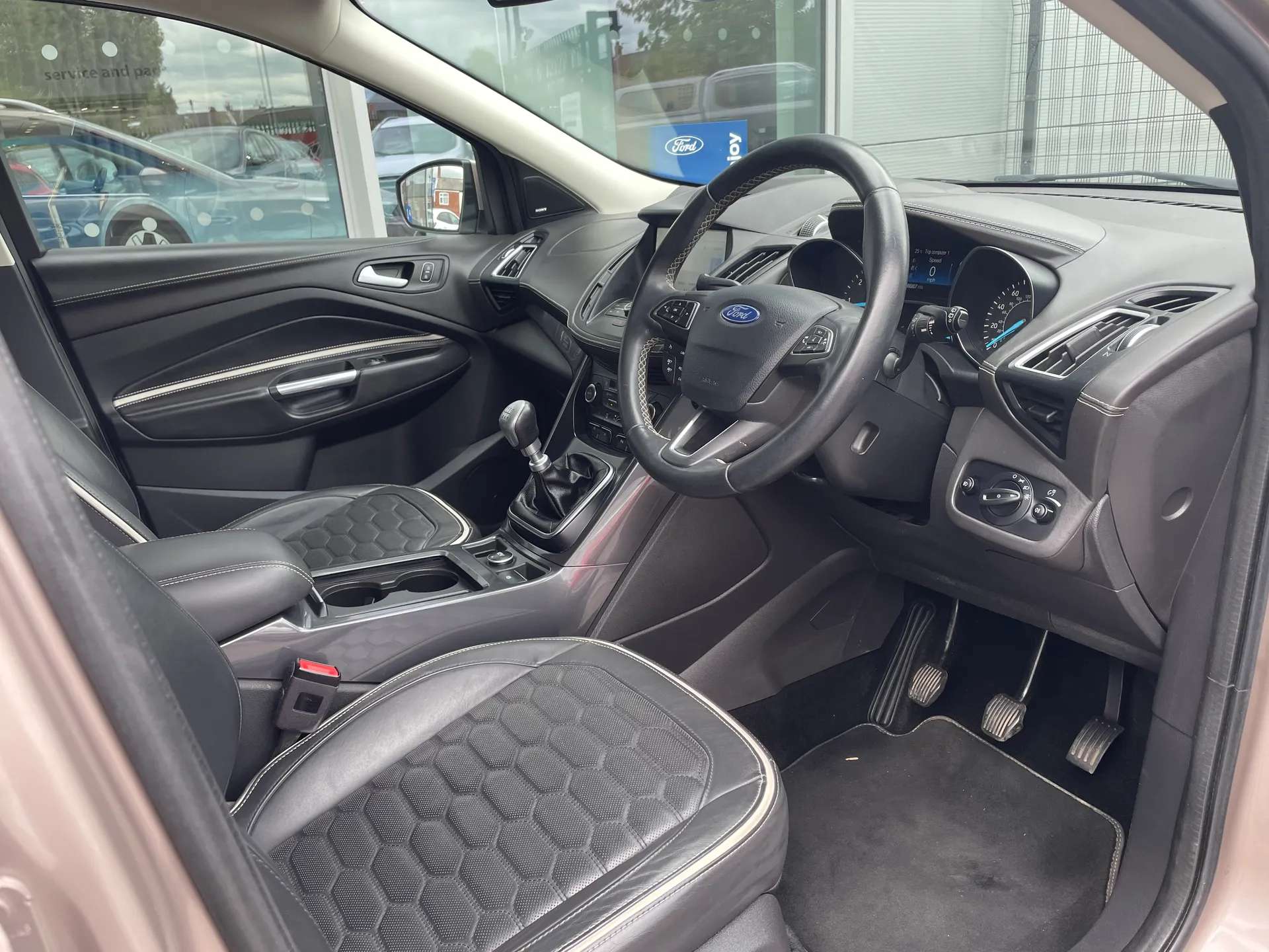 2017 FORD KUGA VIGNALE 2017 FORD KUGA VIGNALE