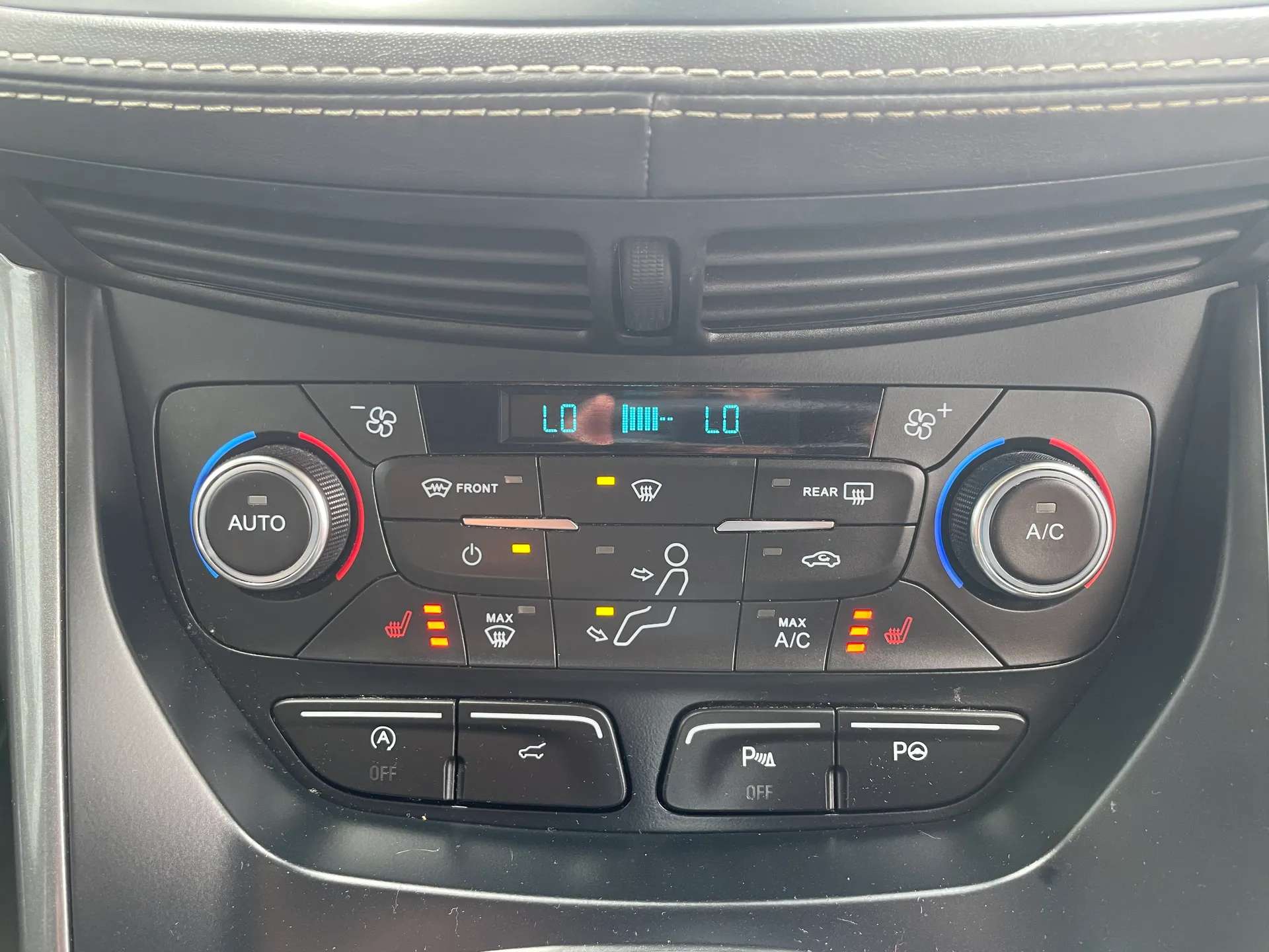 2017 FORD KUGA VIGNALE 2017 FORD KUGA VIGNALE