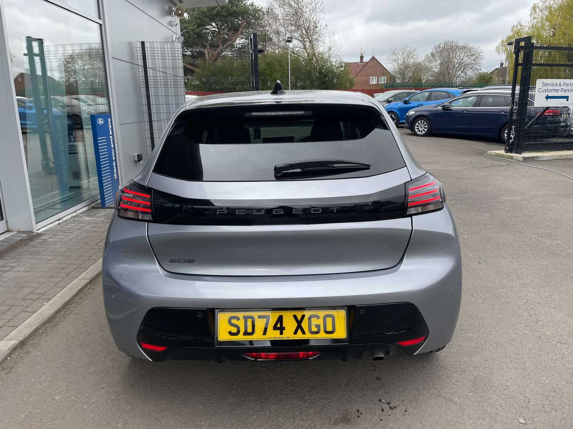 2024 PEUGEOT 208 2024 PEUGEOT 208