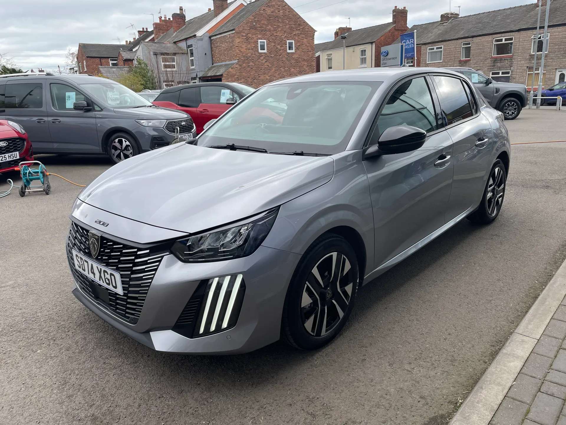 2024 PEUGEOT 208 2024 PEUGEOT 208