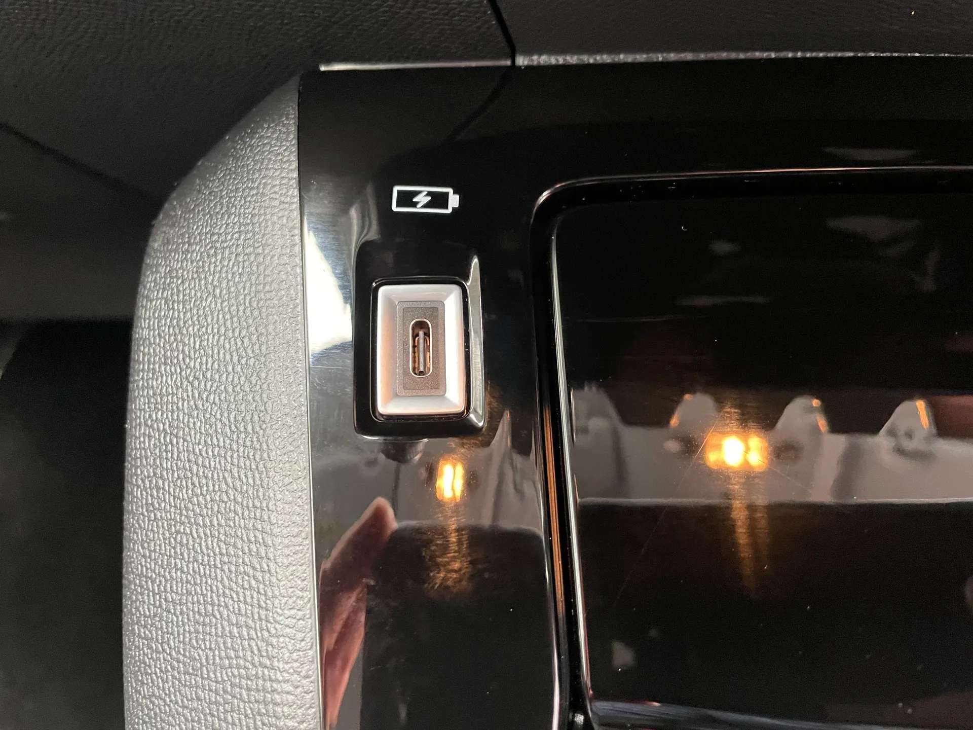 2024 PEUGEOT 208 2024 PEUGEOT 208