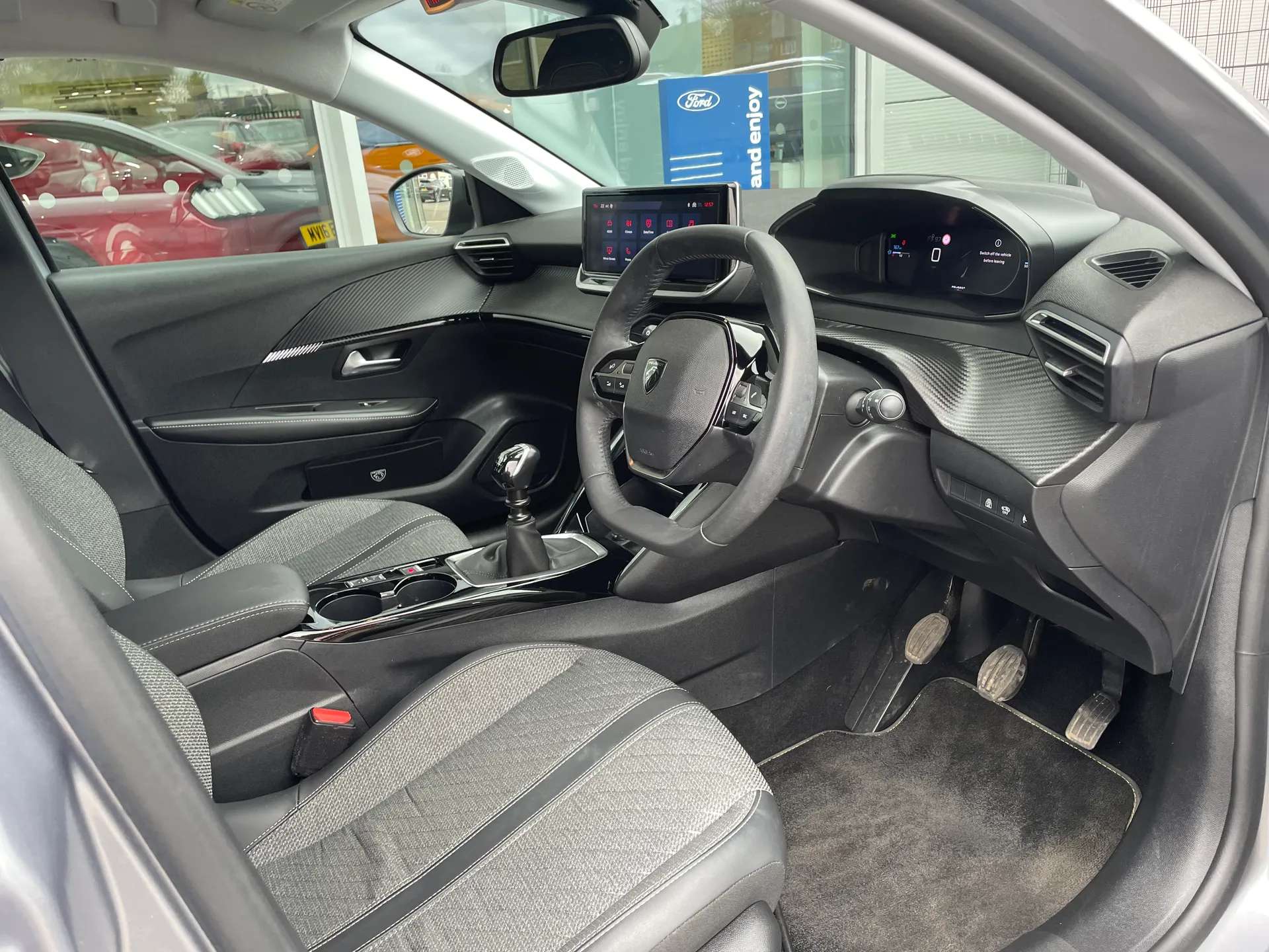 2024 PEUGEOT 208 2024 PEUGEOT 208