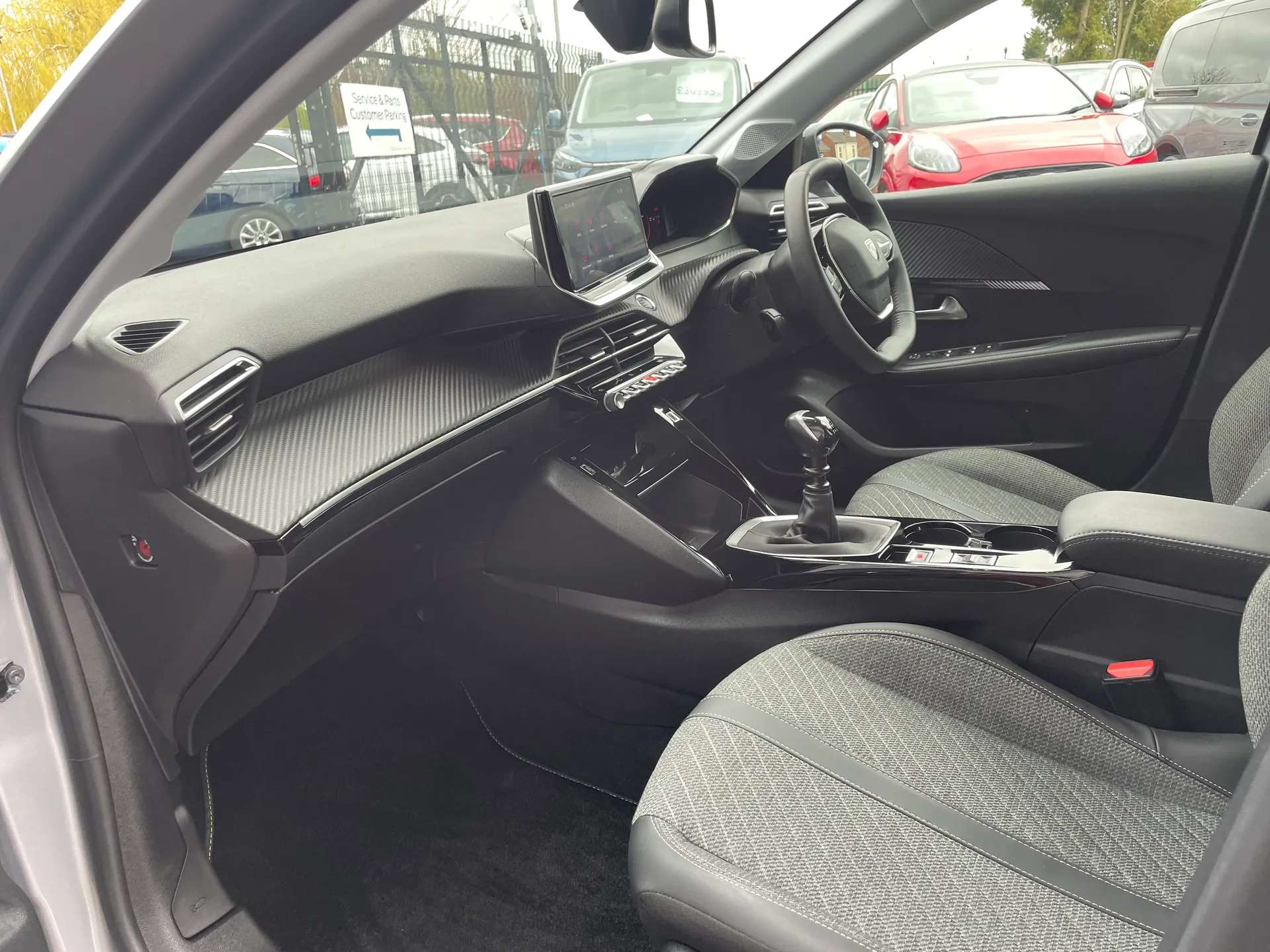 2024 PEUGEOT 208 2024 PEUGEOT 208