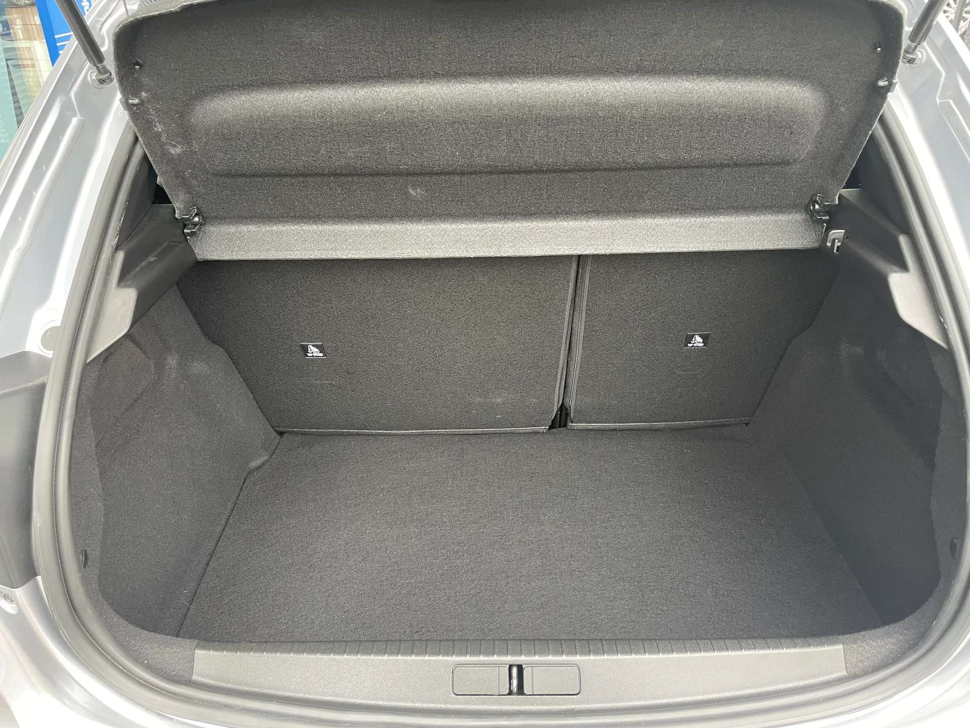 2024 PEUGEOT 208 2024 PEUGEOT 208