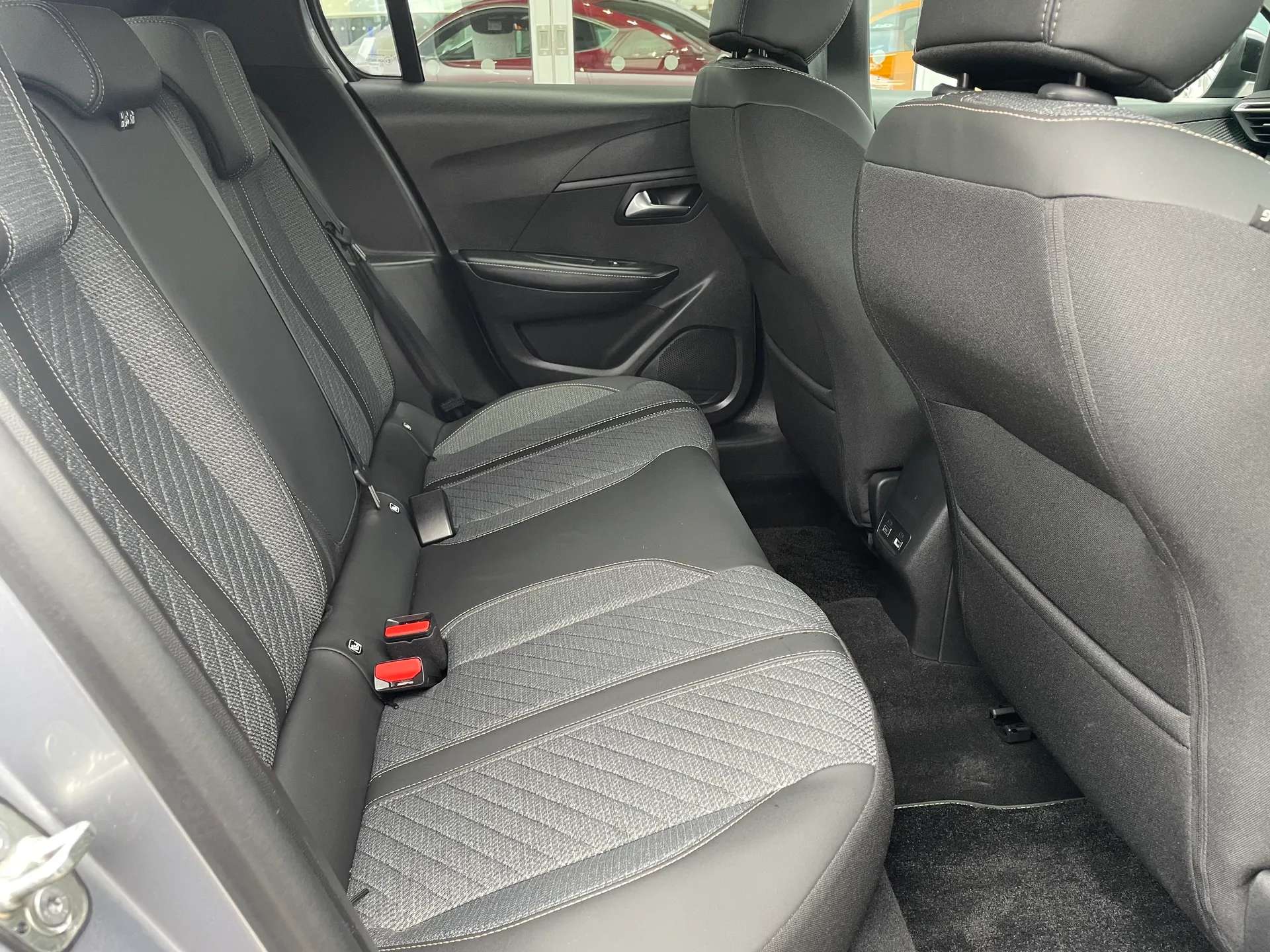 2024 PEUGEOT 208 2024 PEUGEOT 208