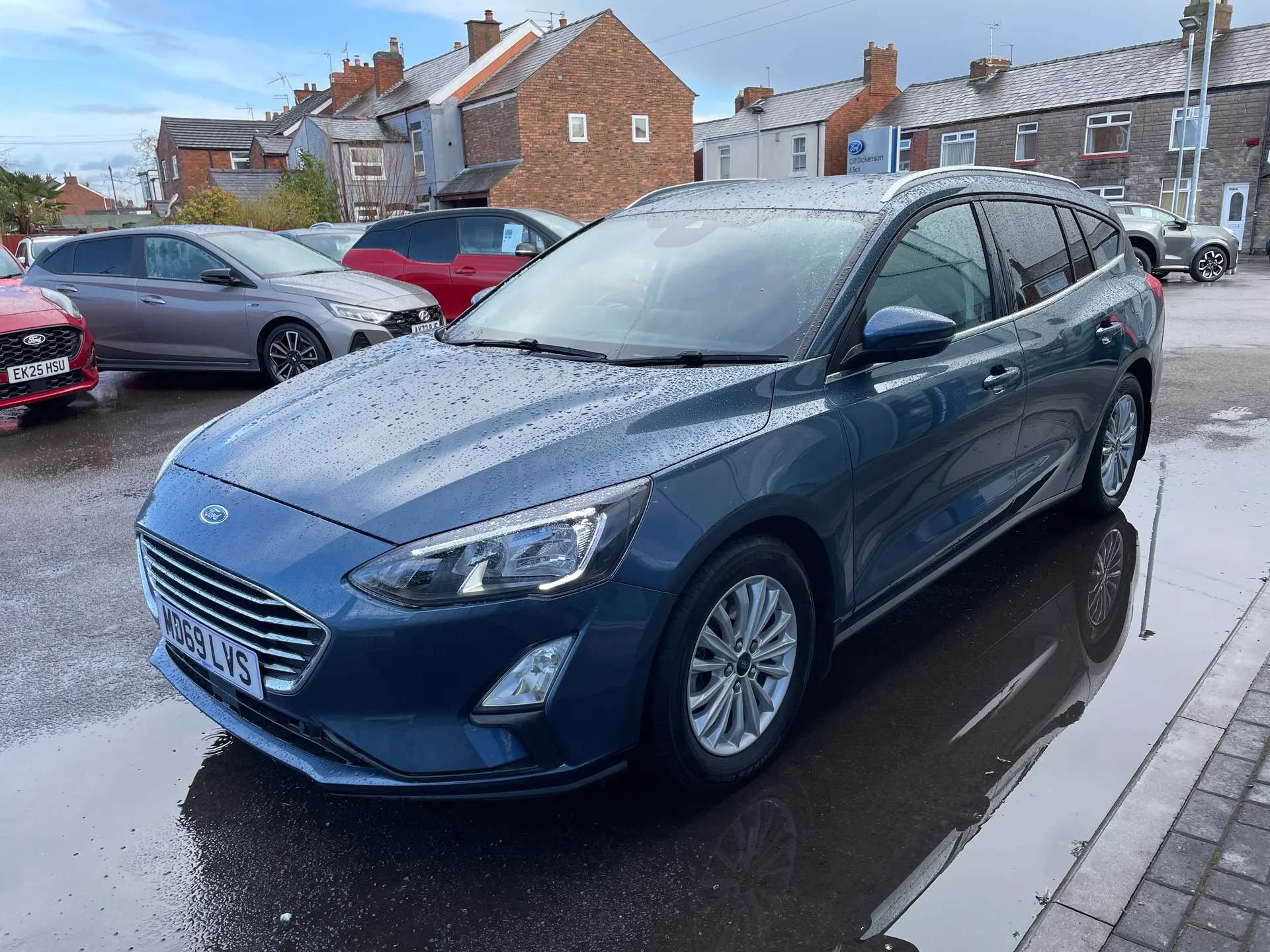 A 2020 FORD FOCUS 1.0 EcoBoost 125 Titanium 5dr A 2020 FORD FOCUS 1.0 EcoBoost 125 Titanium 5dr