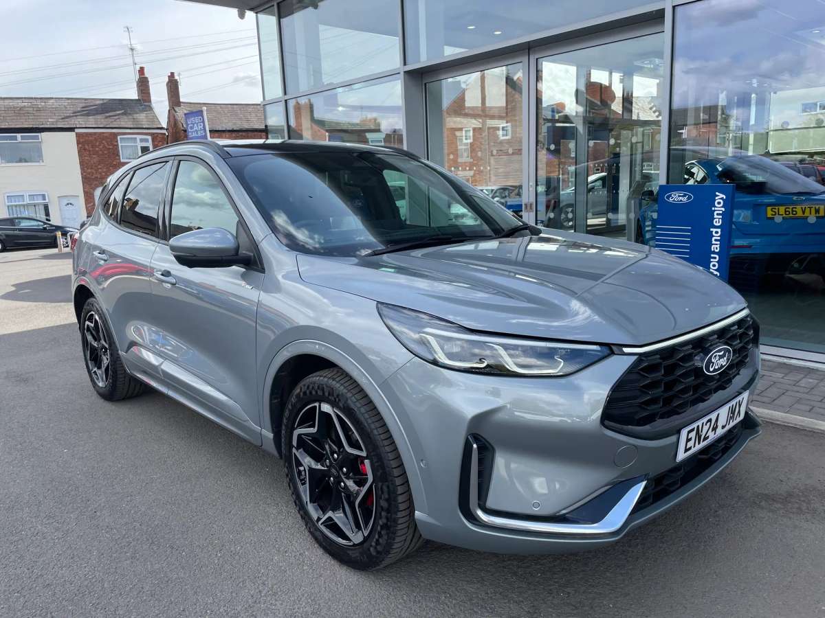 Check out this Ford Kuga 2024 Hybrid Electric Automatic