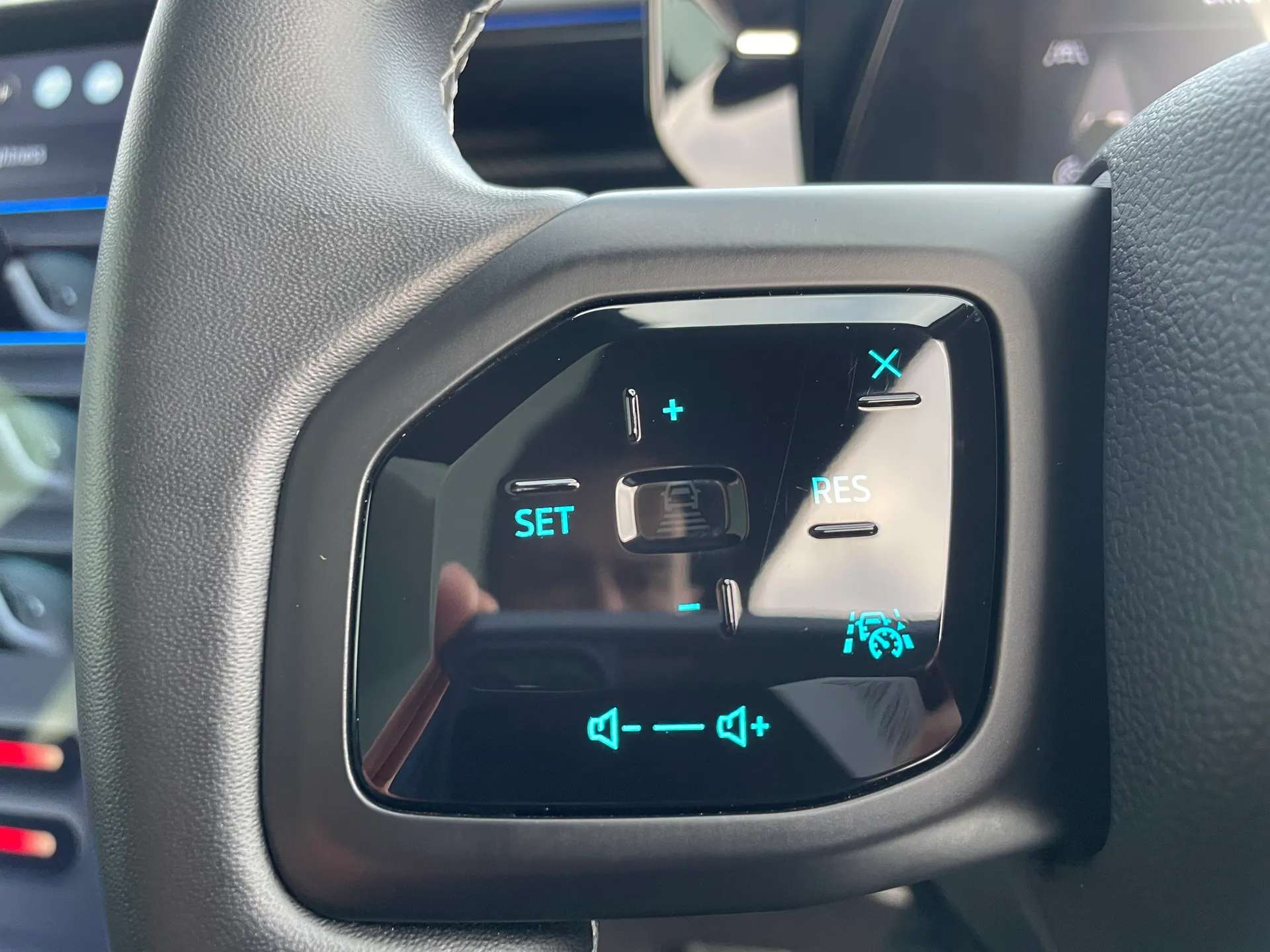 2024 FORD EXPLORER 2024 FORD EXPLORER