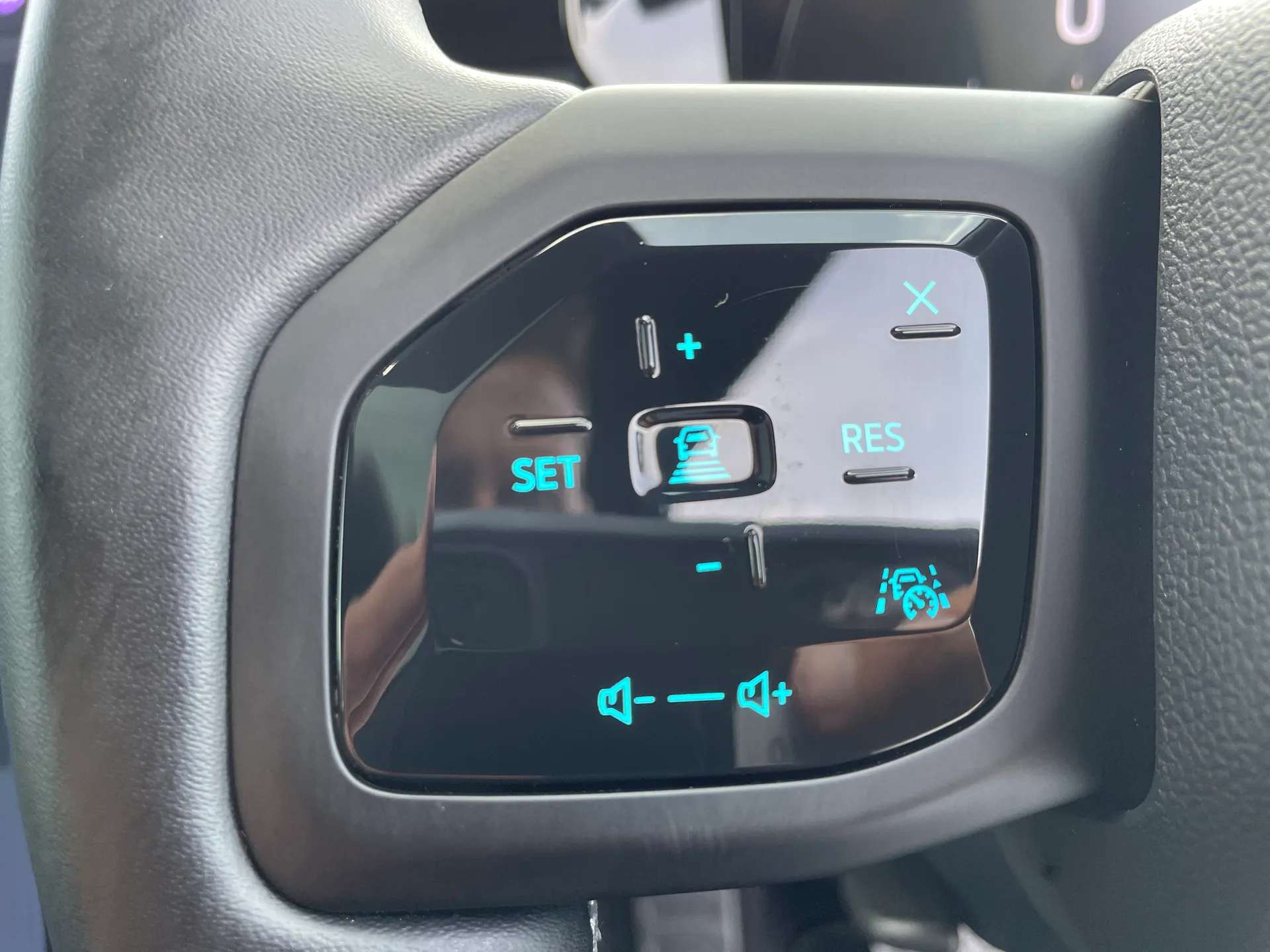 2025 FORD EXPLORER 2025 FORD EXPLORER