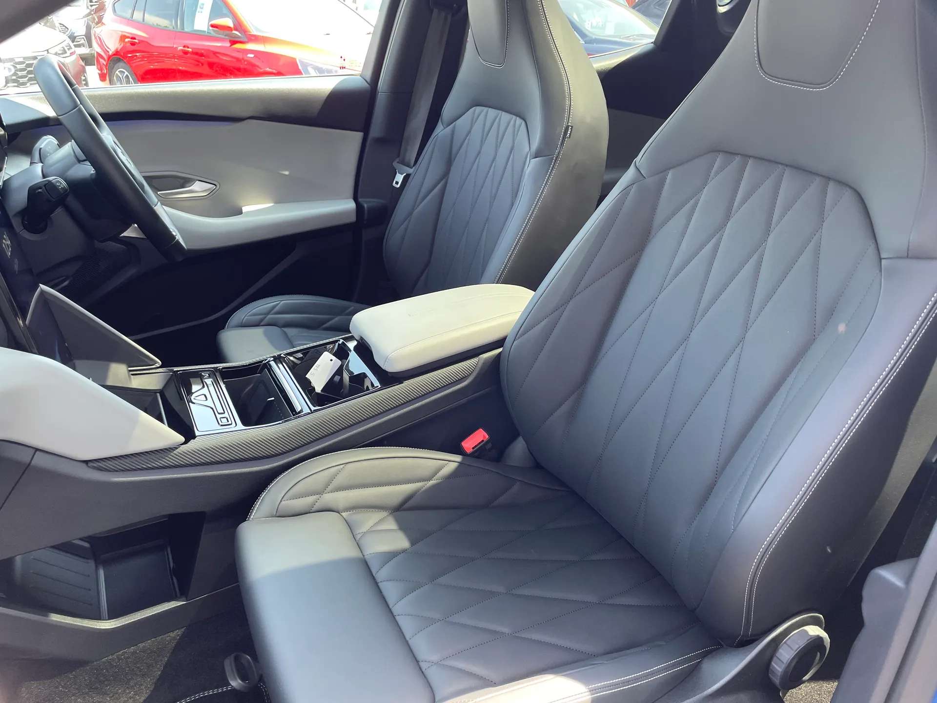2025 FORD CAPRI 2025 FORD CAPRI
