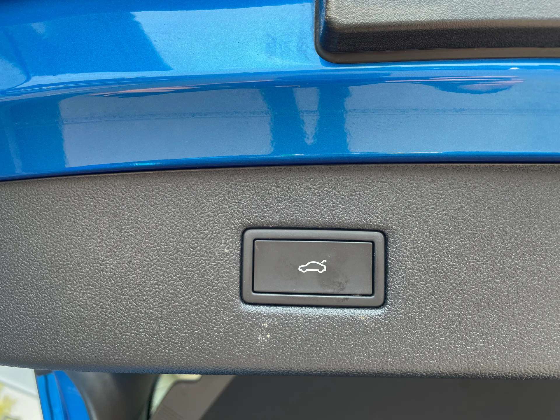 2025 FORD CAPRI 2025 FORD CAPRI