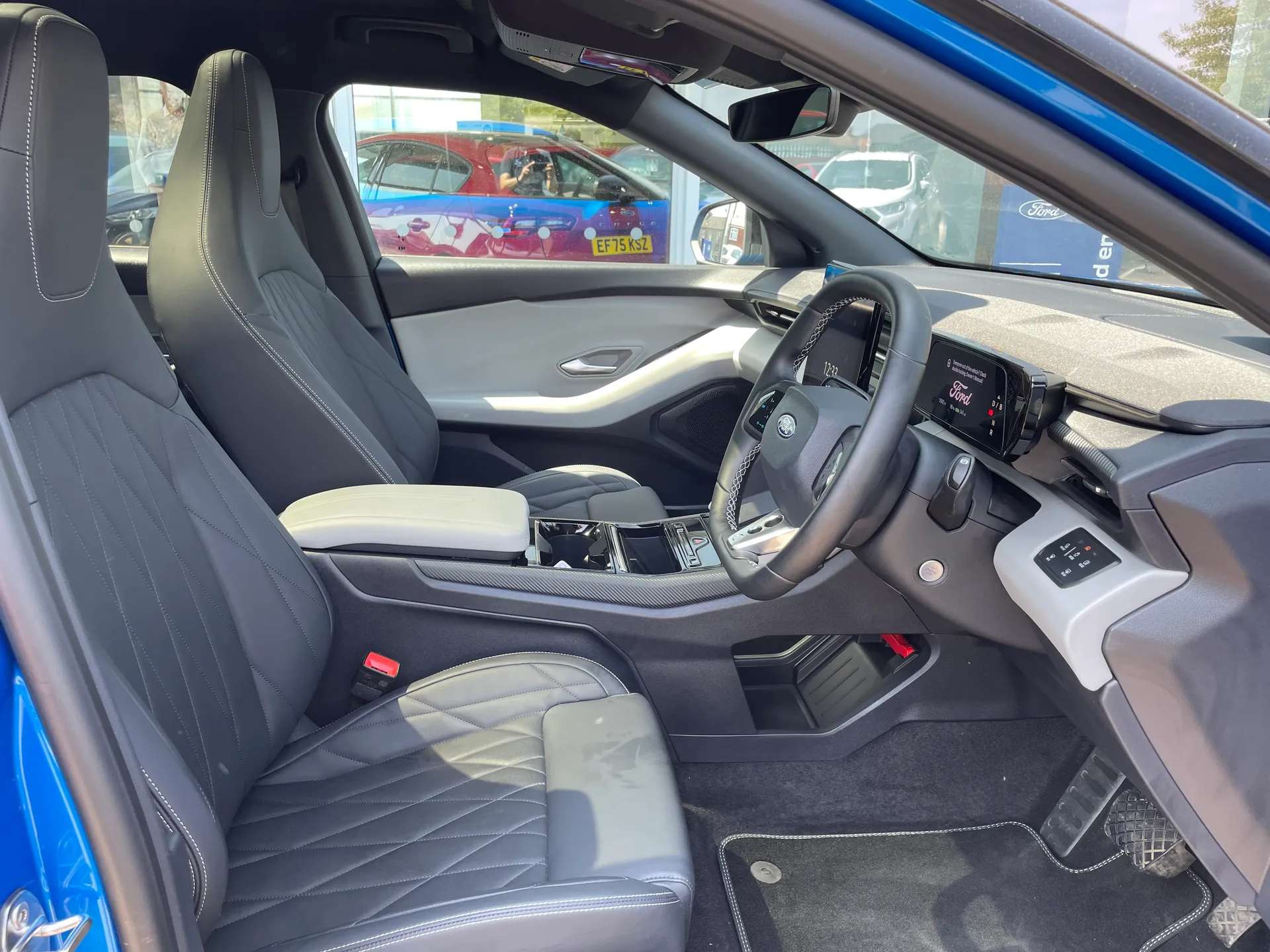 2025 FORD CAPRI 2025 FORD CAPRI