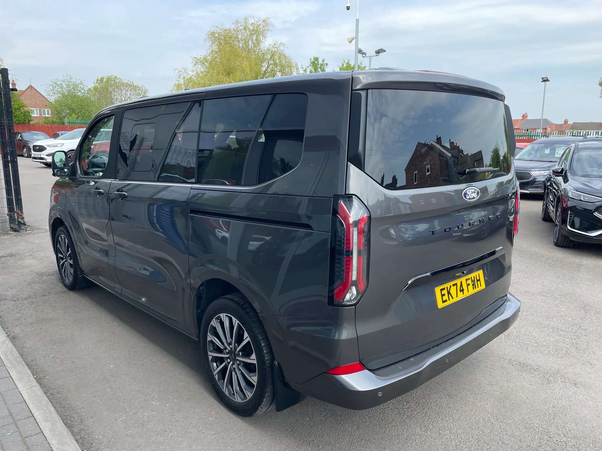 A 2024 FORD TOURNEO CUSTOM 2.0 EcoBlue 170ps H1 Titanium X 8 seater Auto A 2024 FORD TOURNEO CUSTOM 2.0 EcoBlue 170ps H1 Titanium X 8 seater Auto