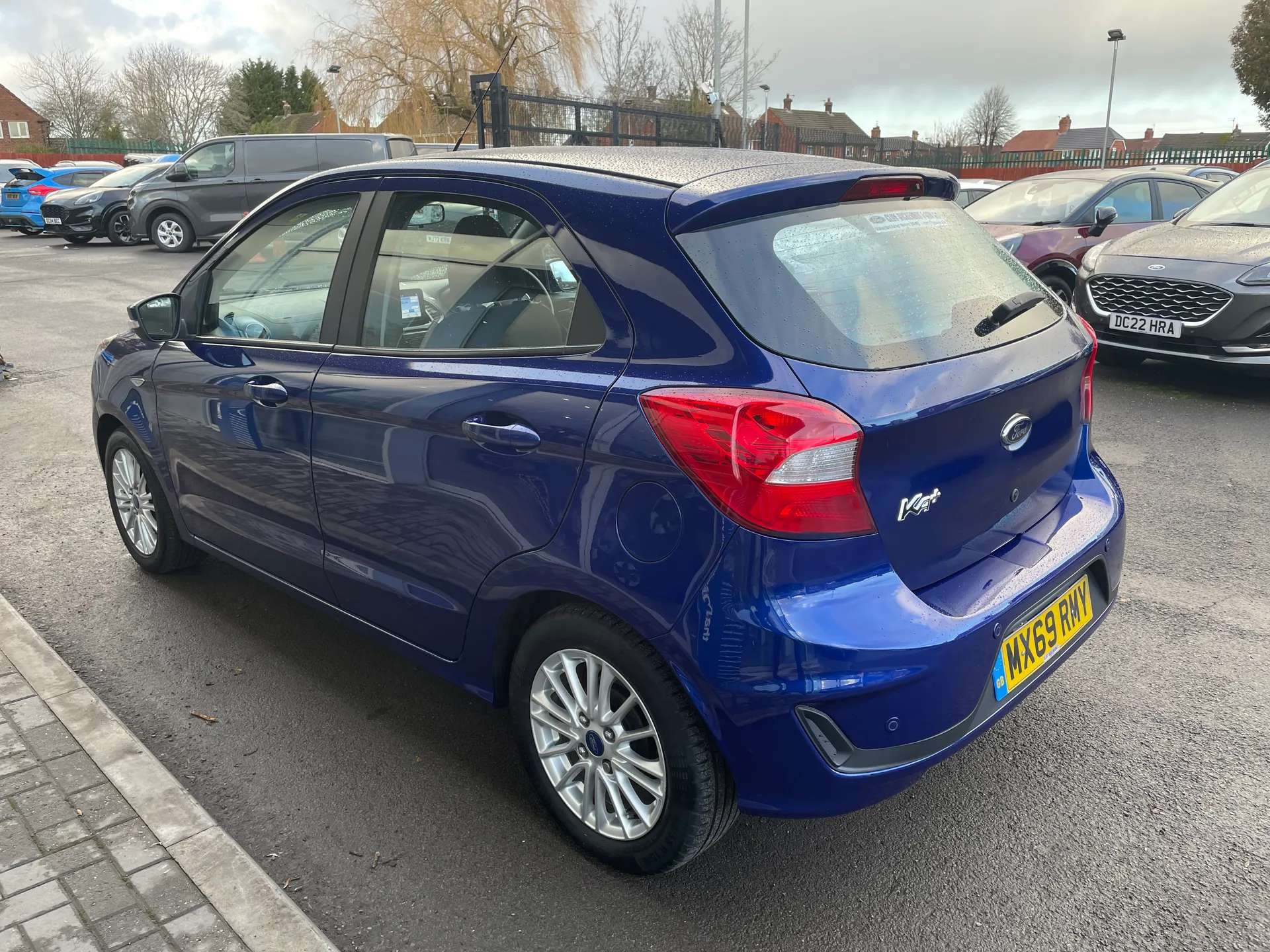 A 2019 FORD KA+ 1.2 85 Zetec 5dr A 2019 FORD KA+ 1.2 85 Zetec 5dr