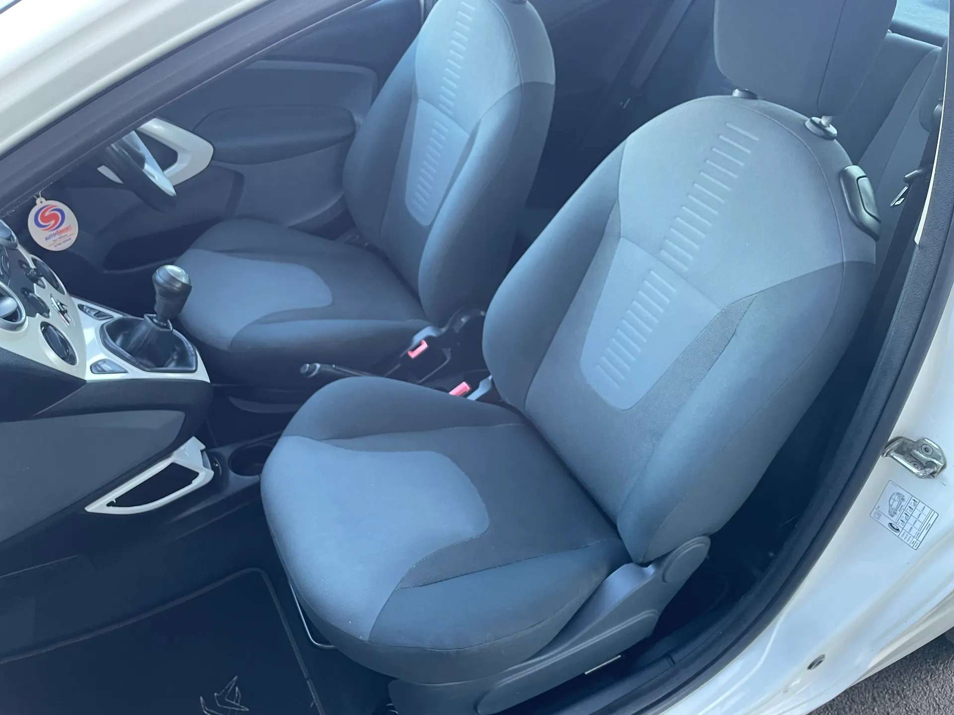 2012 FORD KA 2012 FORD KA