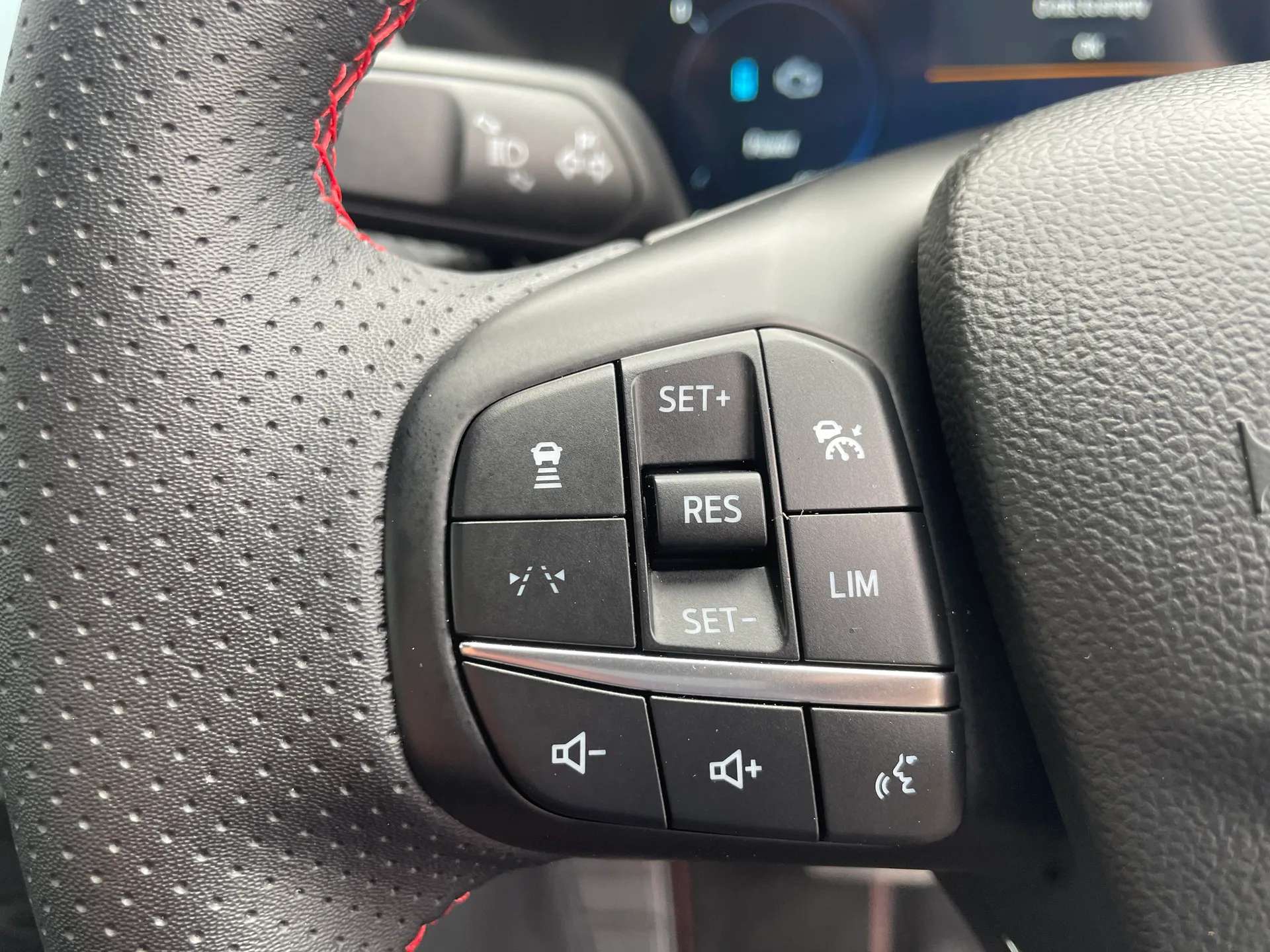 2025 FORD KUGA 2025 FORD KUGA