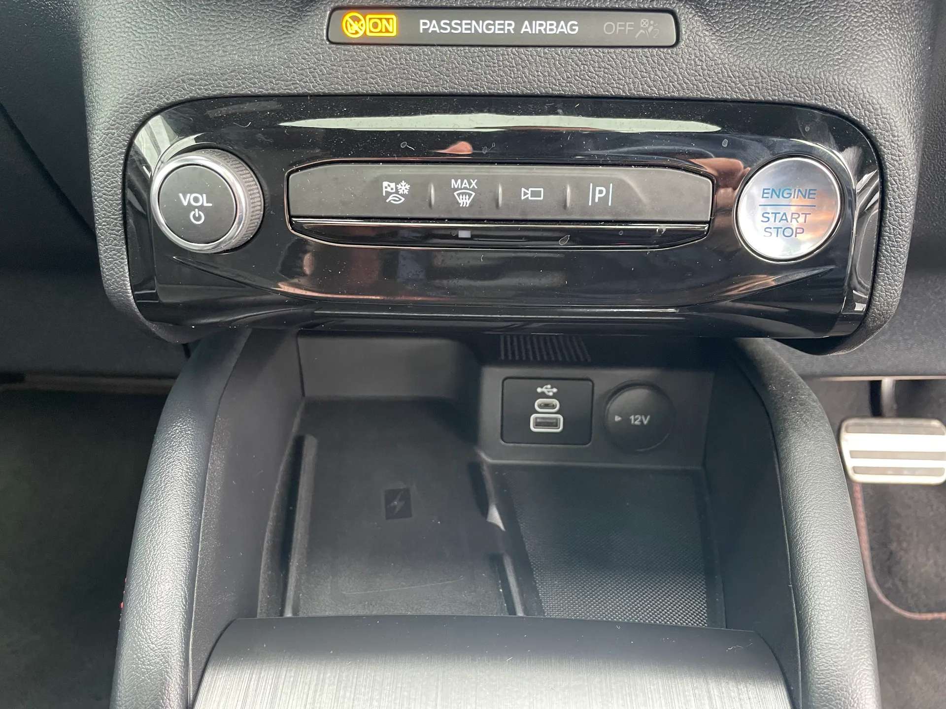 2025 FORD KUGA 2025 FORD KUGA