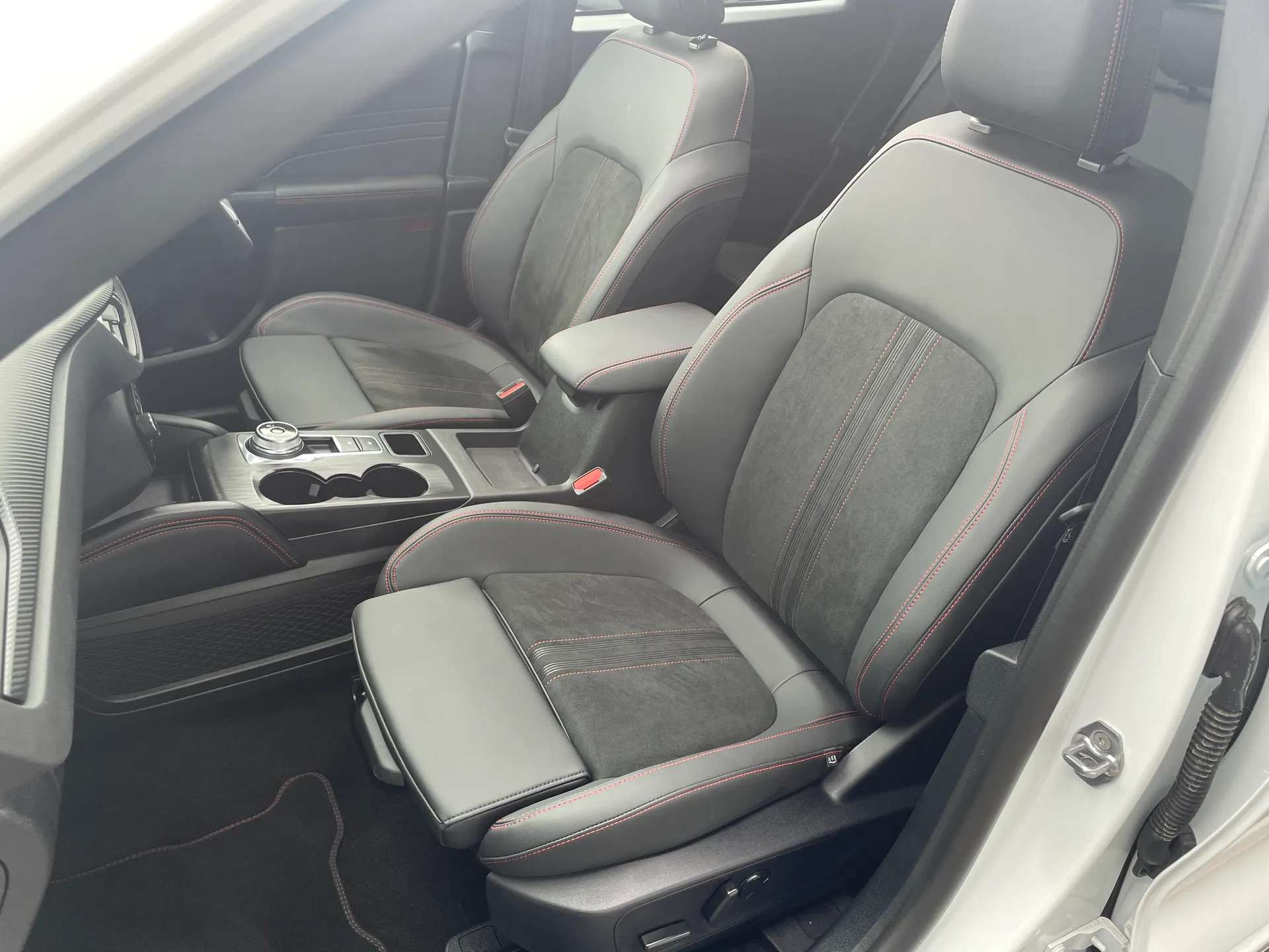 2025 FORD KUGA 2025 FORD KUGA