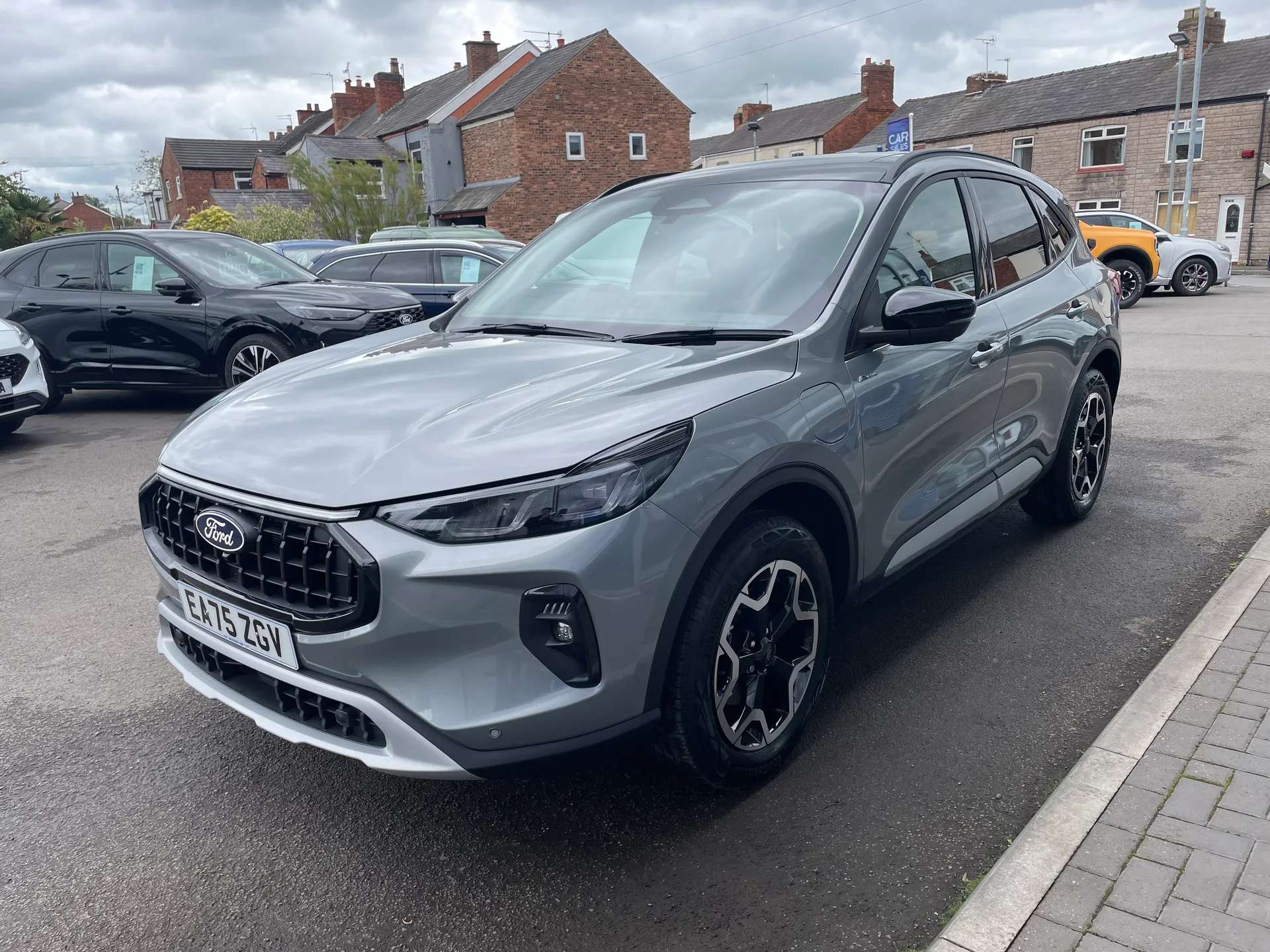 A 2025 FORD KUGA 2.5 PHEV Active 5dr CVT A 2025 FORD KUGA 2.5 PHEV Active 5dr CVT