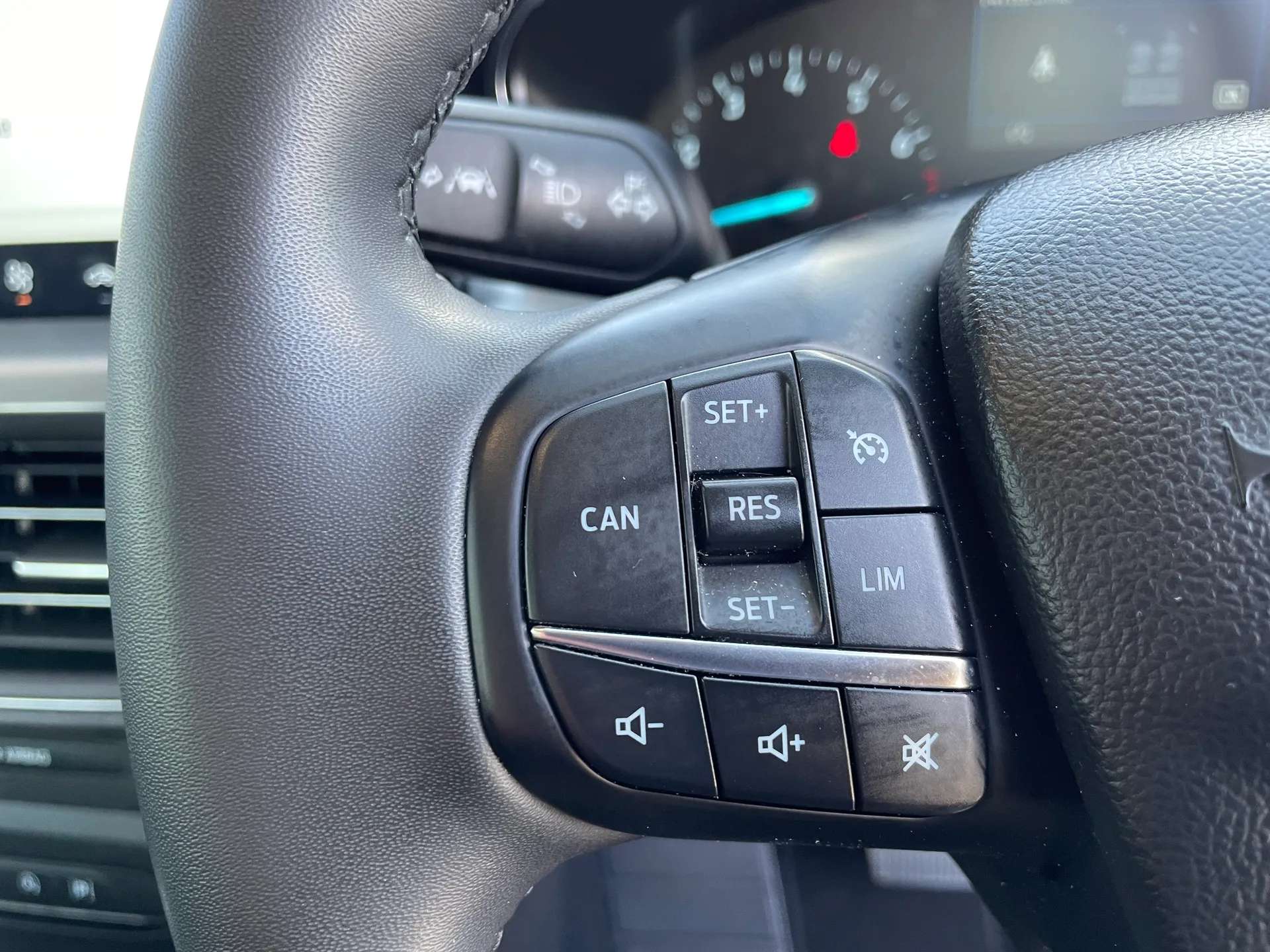 2023 FORD FOCUS 2023 FORD FOCUS