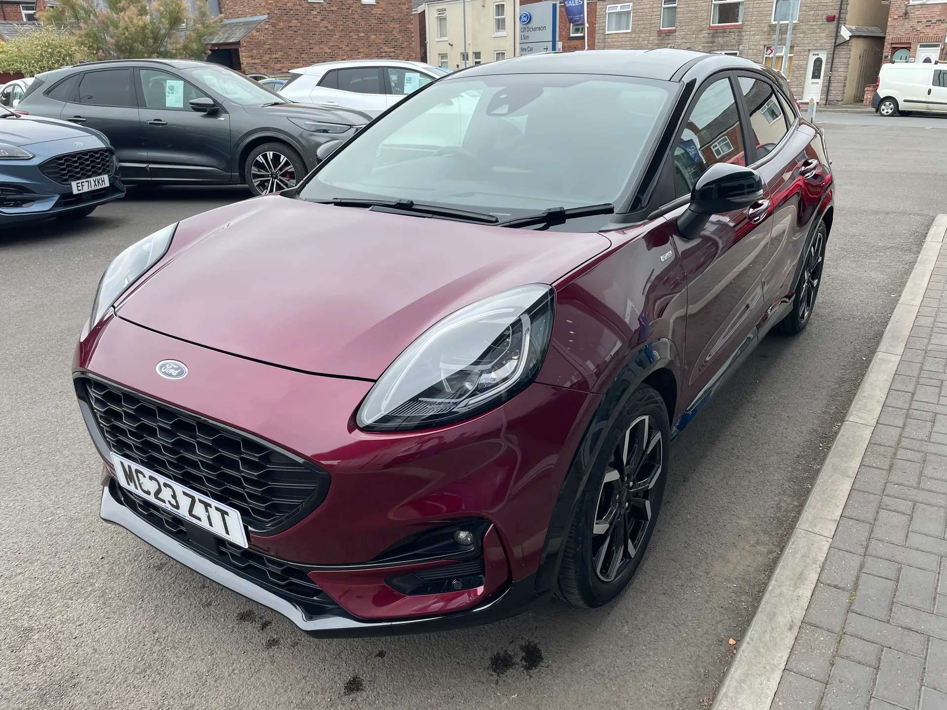 A 2023 FORD PUMA 1.0 EcoBoost Hybrid mHEV Vivid Ruby Edition 5dr A 2023 FORD PUMA 1.0 EcoBoost Hybrid mHEV Vivid Ruby Edition 5dr