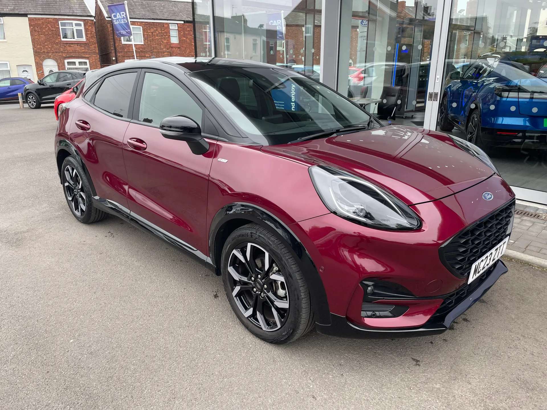 A 2023 FORD PUMA 1.0 EcoBoost Hybrid mHEV Vivid Ruby Edition 5dr A 2023 FORD PUMA 1.0 EcoBoost Hybrid mHEV Vivid Ruby Edition 5dr