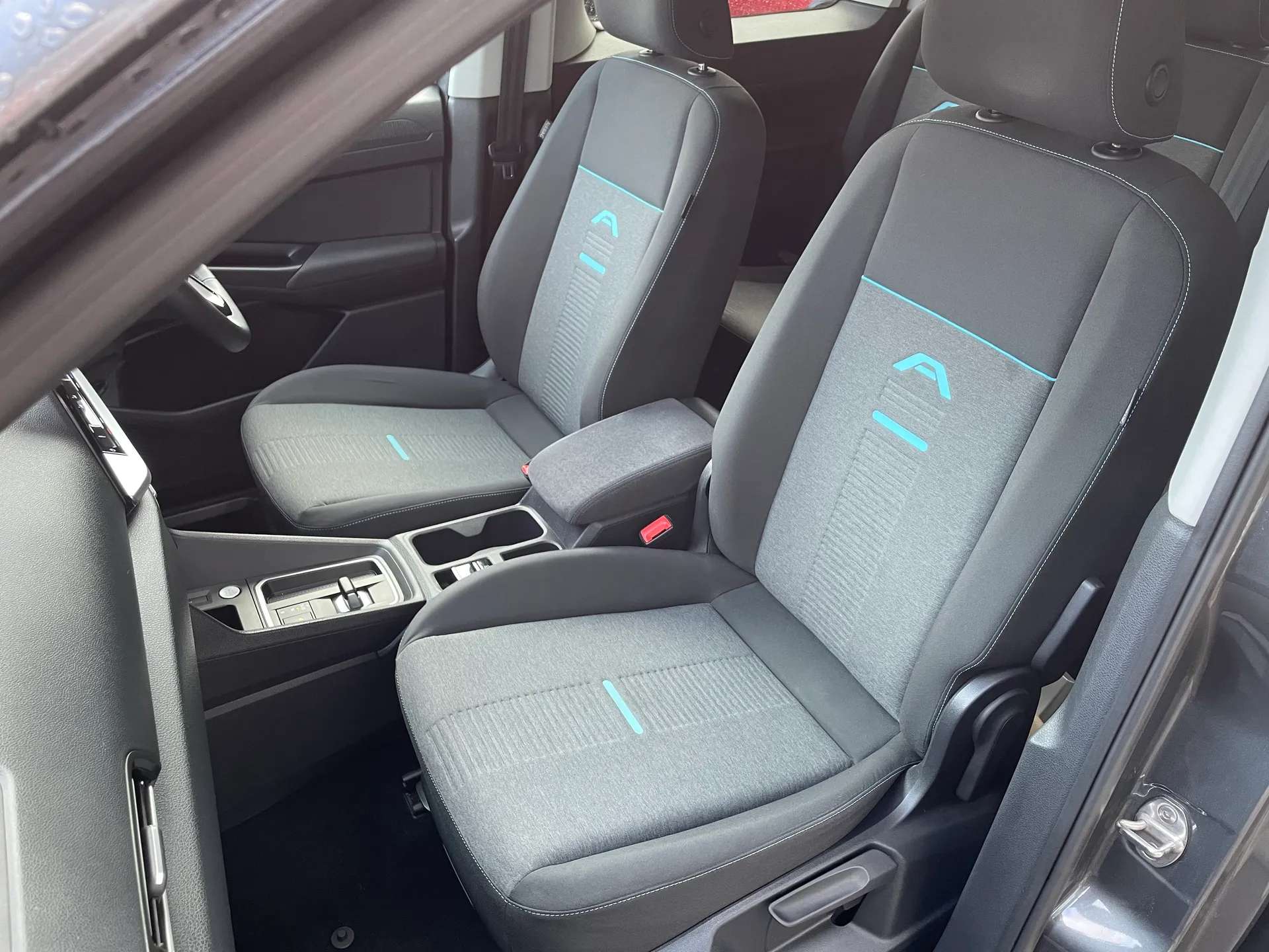 2023 FORD GRAND TOURNEO CONNECT 2023 FORD GRAND TOURNEO CONNECT