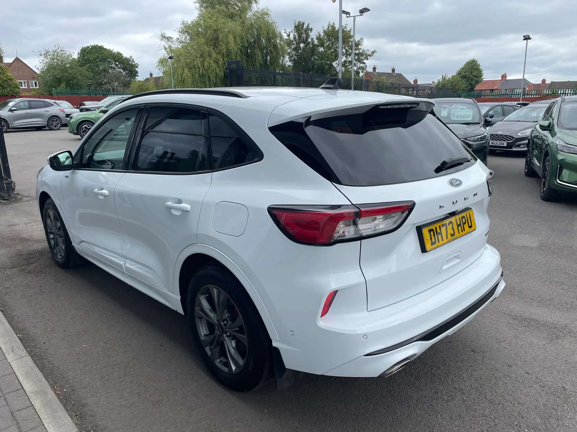 A 2023 FORD KUGA 2.5 FHEV ST-Line Edition 5dr CVT A 2023 FORD KUGA 2.5 FHEV ST-Line Edition 5dr CVT