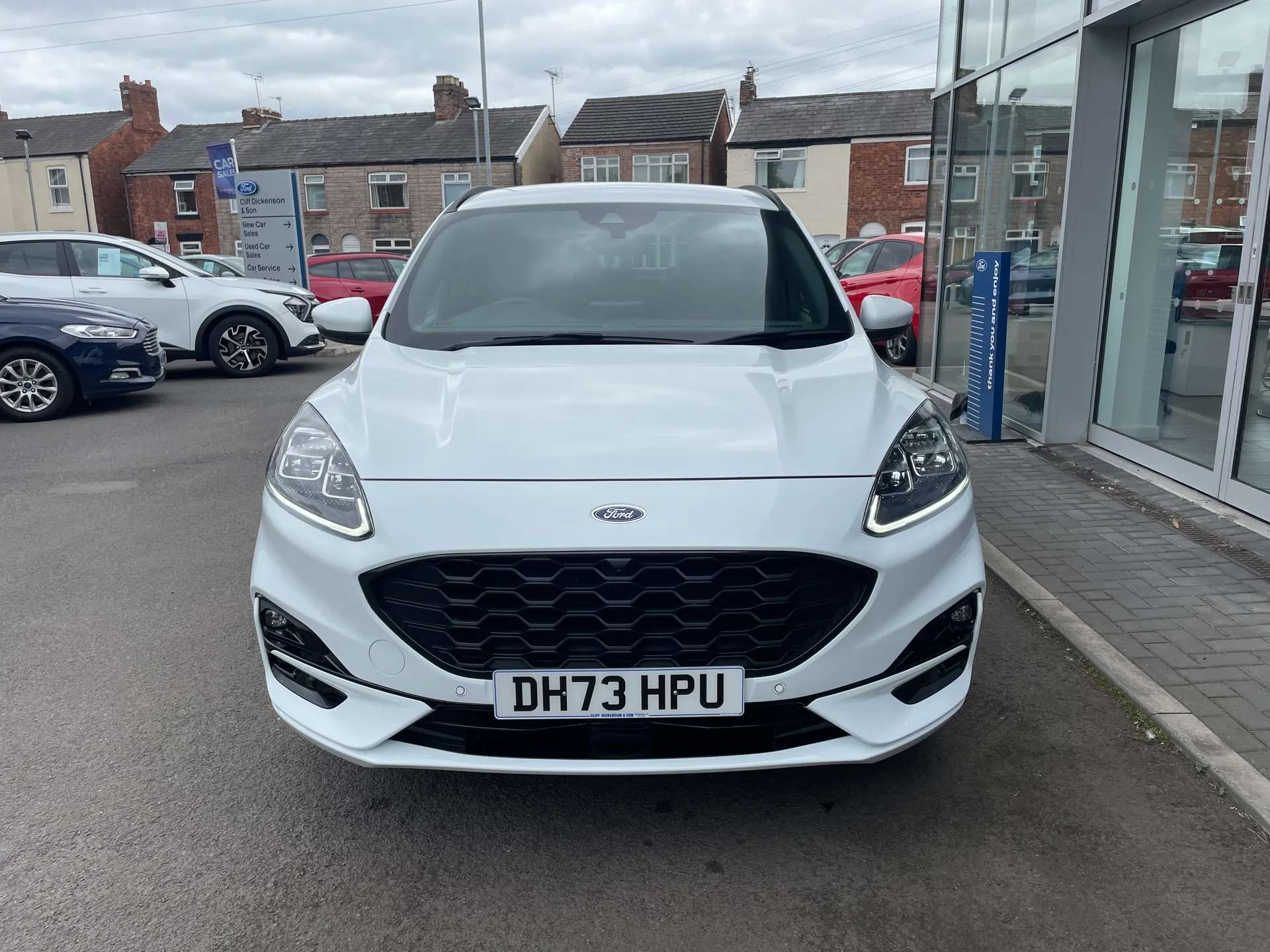 A 2023 FORD KUGA 2.5 FHEV ST-Line Edition 5dr CVT A 2023 FORD KUGA 2.5 FHEV ST-Line Edition 5dr CVT