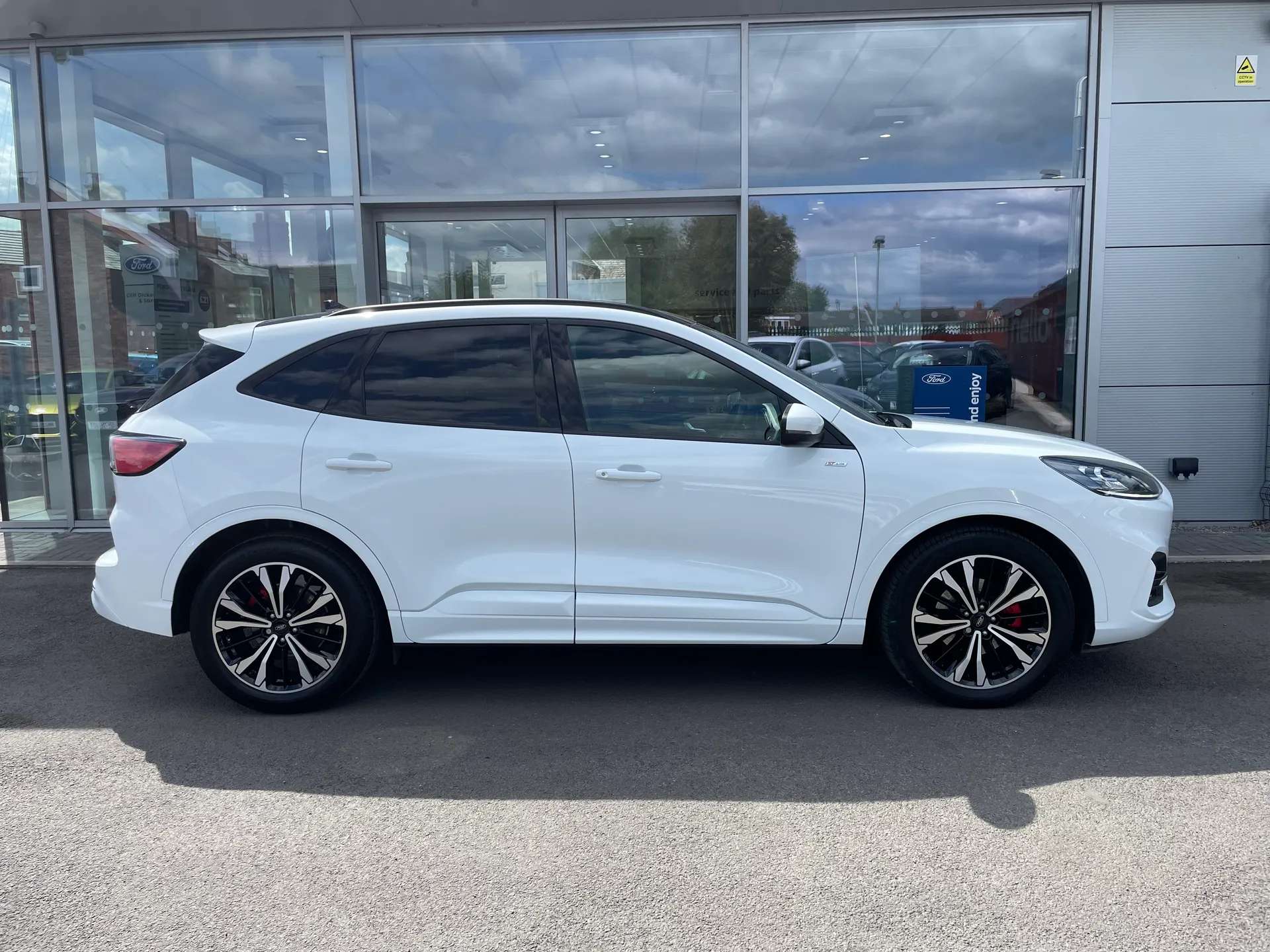 2023 FORD KUGA 2023 FORD KUGA