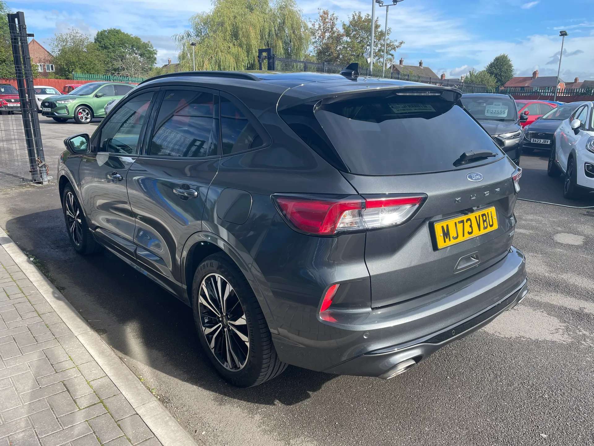 A 2023 FORD KUGA 2.5 FHEV ST-Line X Edition 5dr CVT A 2023 FORD KUGA 2.5 FHEV ST-Line X Edition 5dr CVT