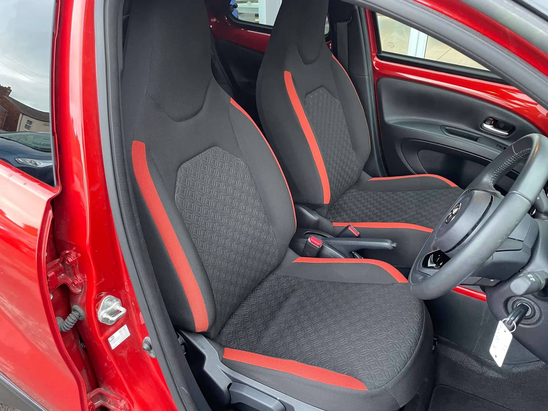 2022 TOYOTA AYGO X 2022 TOYOTA AYGO X