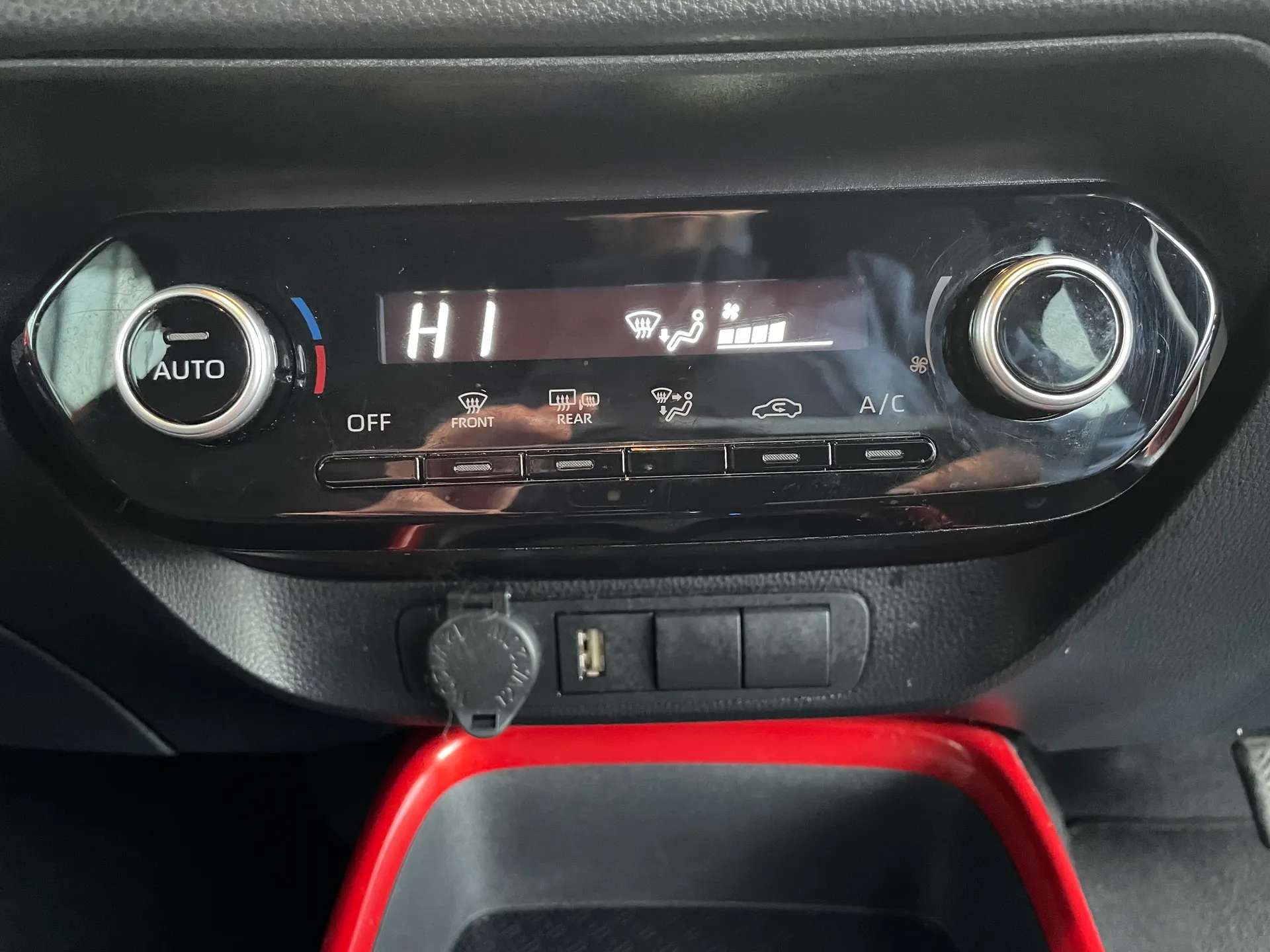 2022 TOYOTA AYGO X 2022 TOYOTA AYGO X