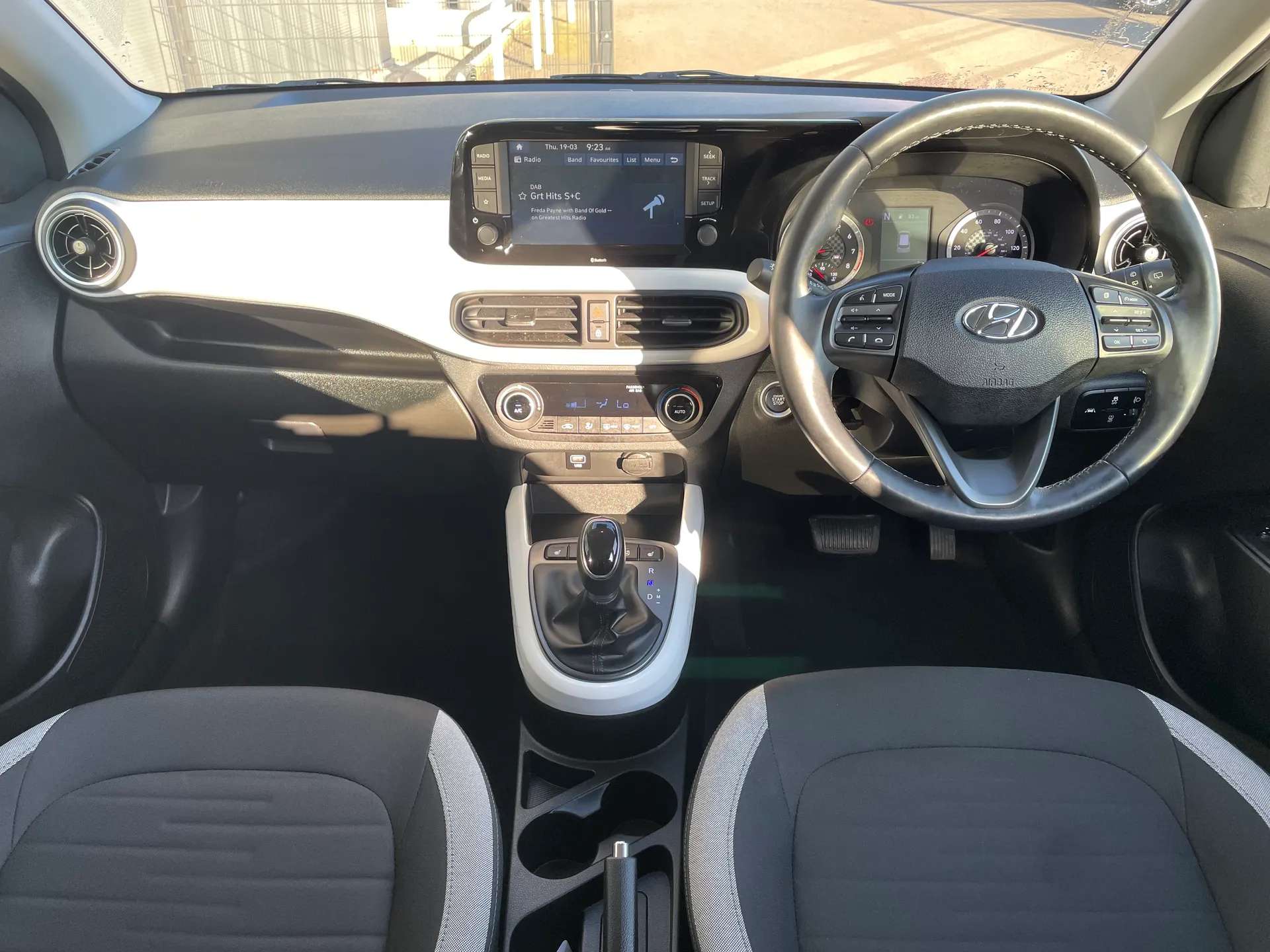 2023 HYUNDAI I10 2023 HYUNDAI I10