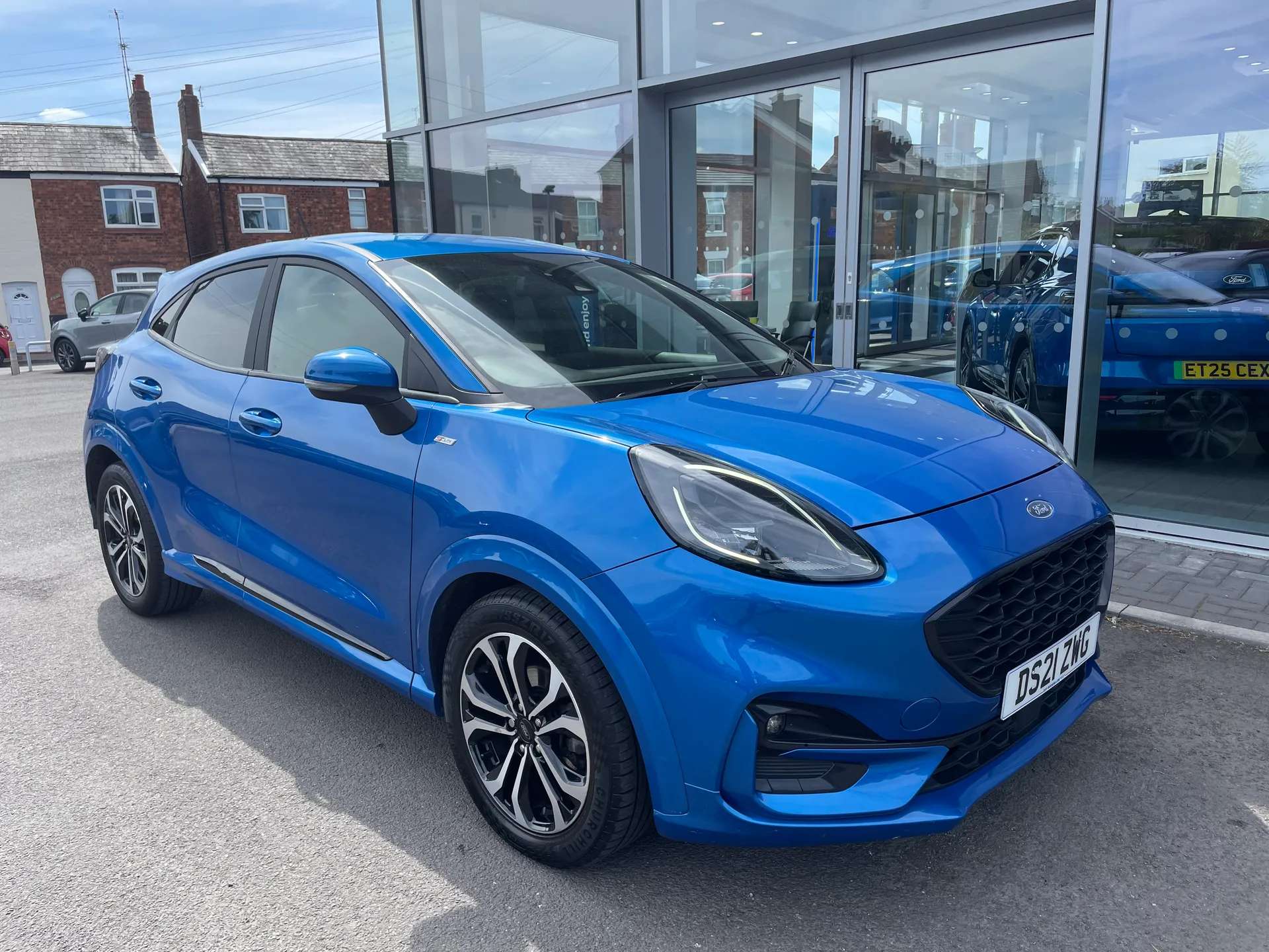 A 2021 FORD PUMA 1.0 EcoBoost Hybrid mHEV ST-Line 5dr A 2021 FORD PUMA 1.0 EcoBoost Hybrid mHEV ST-Line 5dr