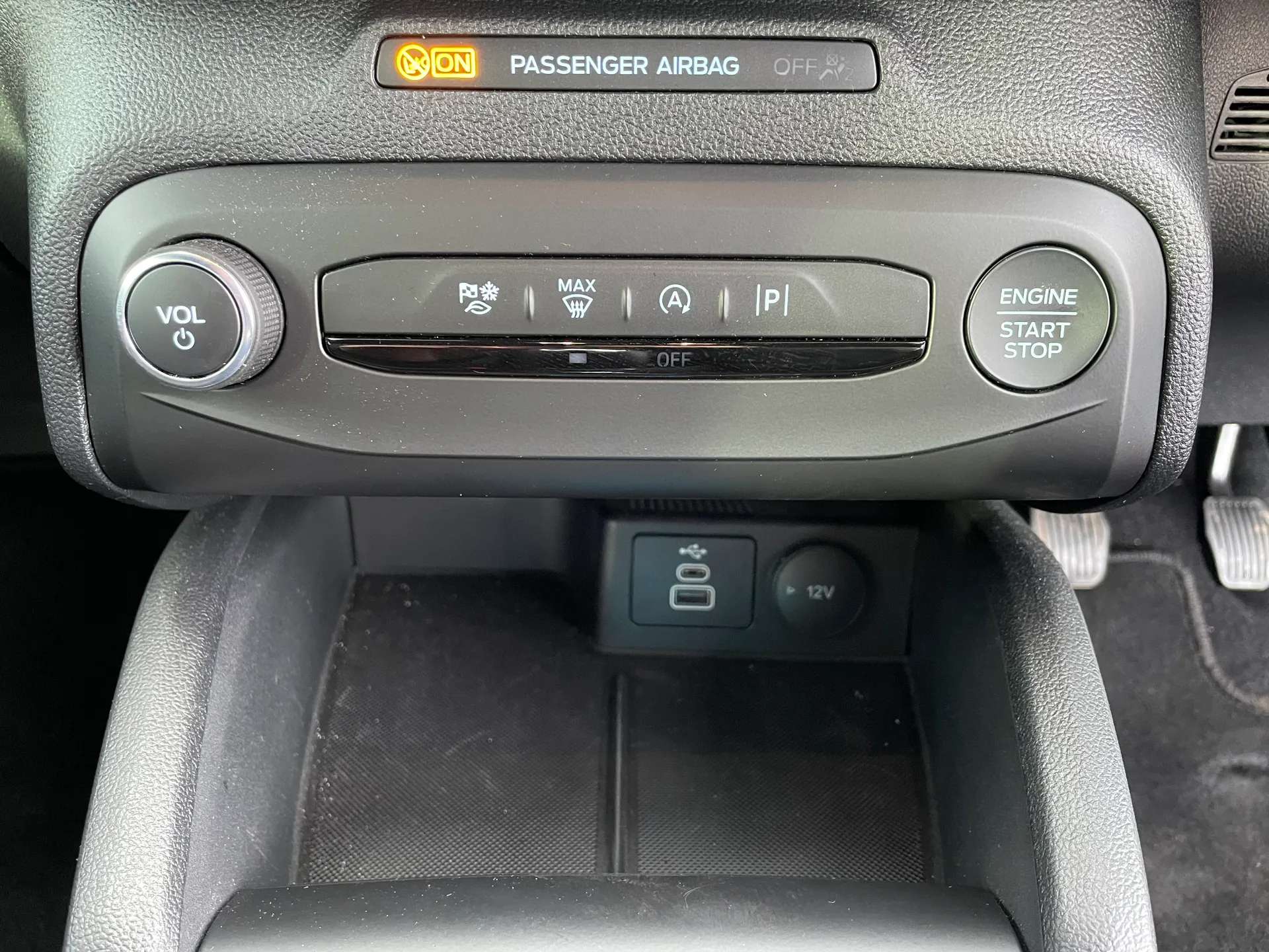 2025 FORD FOCUS 2025 FORD FOCUS