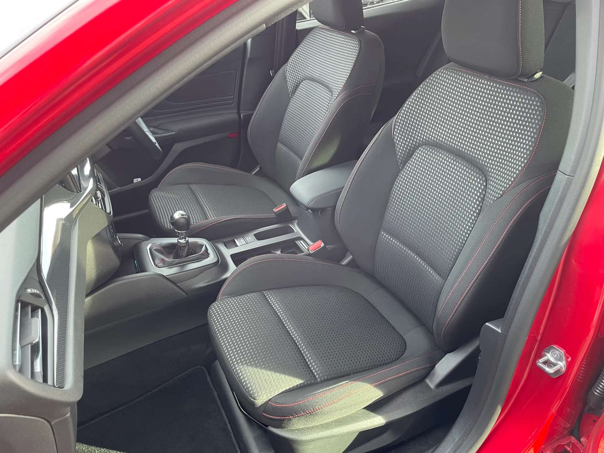 2025 FORD FOCUS 2025 FORD FOCUS