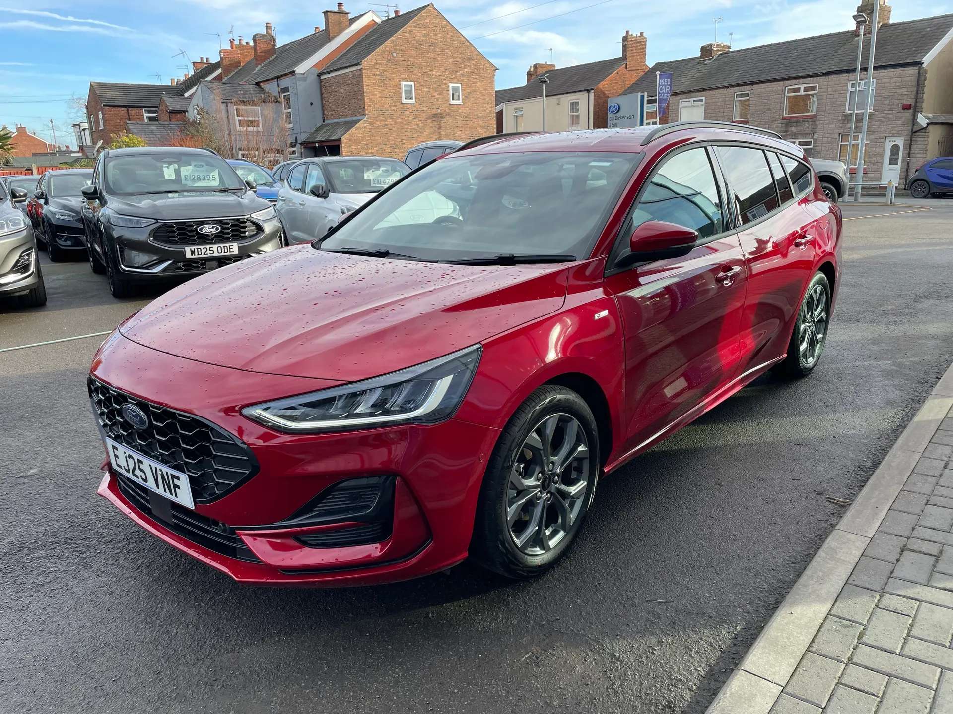 A 2025 FORD FOCUS 1.0 EcoBoost Hybrid mHEV ST-Line 5dr A 2025 FORD FOCUS 1.0 EcoBoost Hybrid mHEV ST-Line 5dr