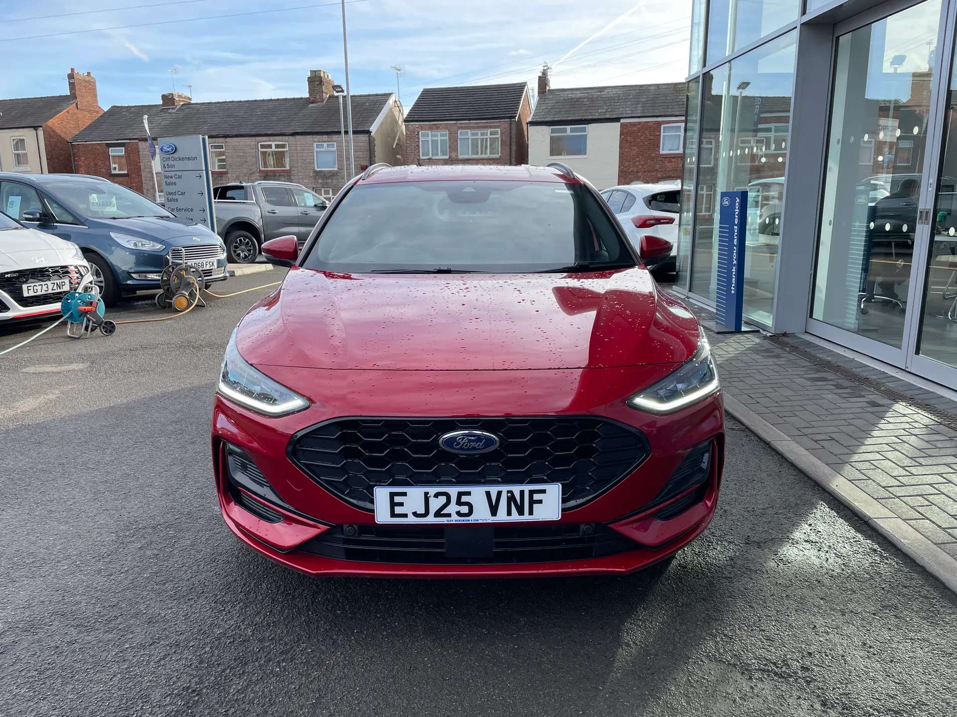 A 2025 FORD FOCUS 1.0 EcoBoost Hybrid mHEV ST-Line 5dr A 2025 FORD FOCUS 1.0 EcoBoost Hybrid mHEV ST-Line 5dr