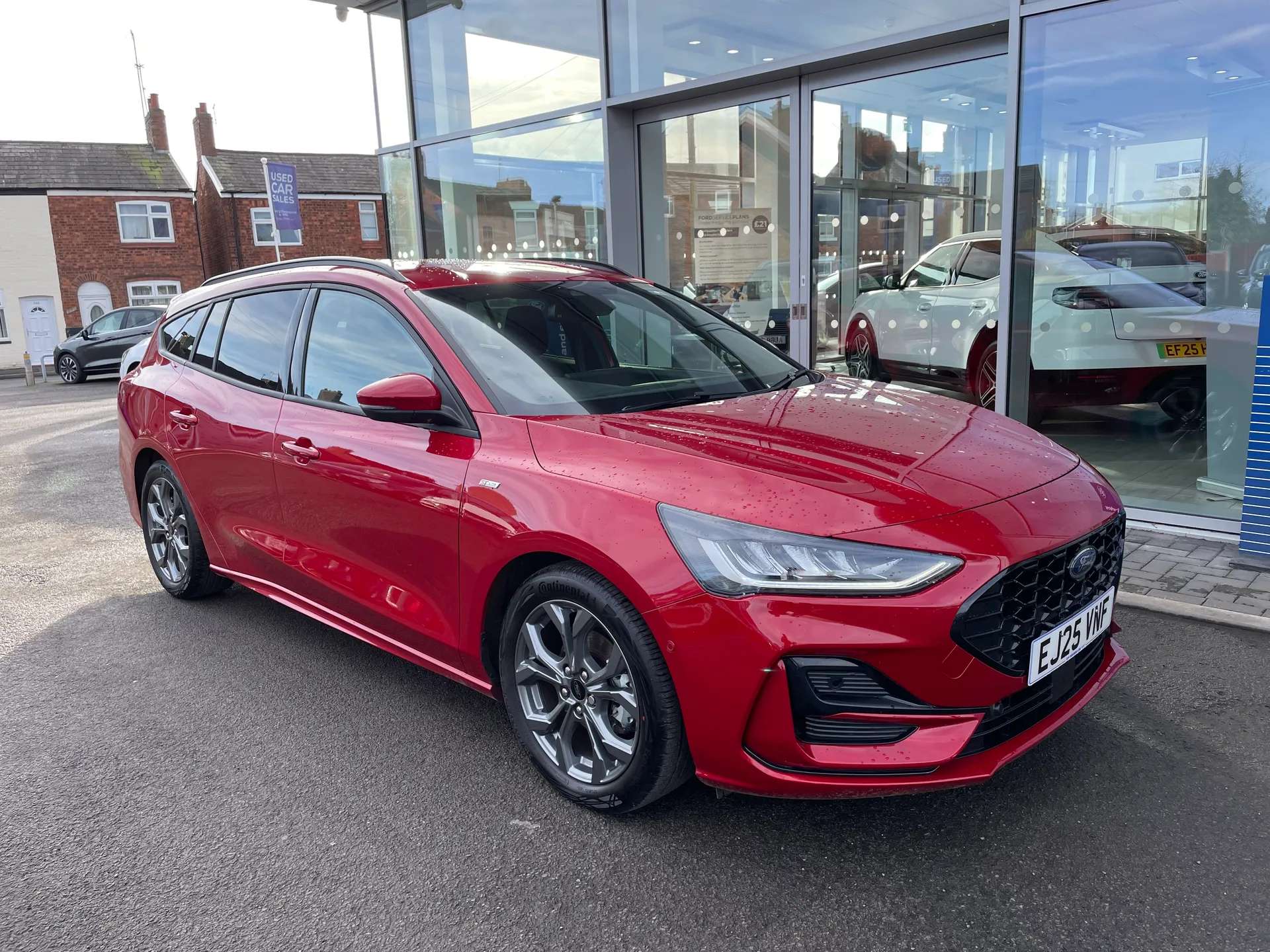 A 2025 FORD FOCUS 1.0 EcoBoost Hybrid mHEV ST-Line 5dr A 2025 FORD FOCUS 1.0 EcoBoost Hybrid mHEV ST-Line 5dr