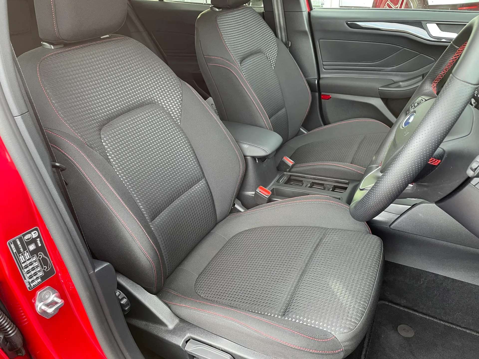 2025 FORD FOCUS 2025 FORD FOCUS